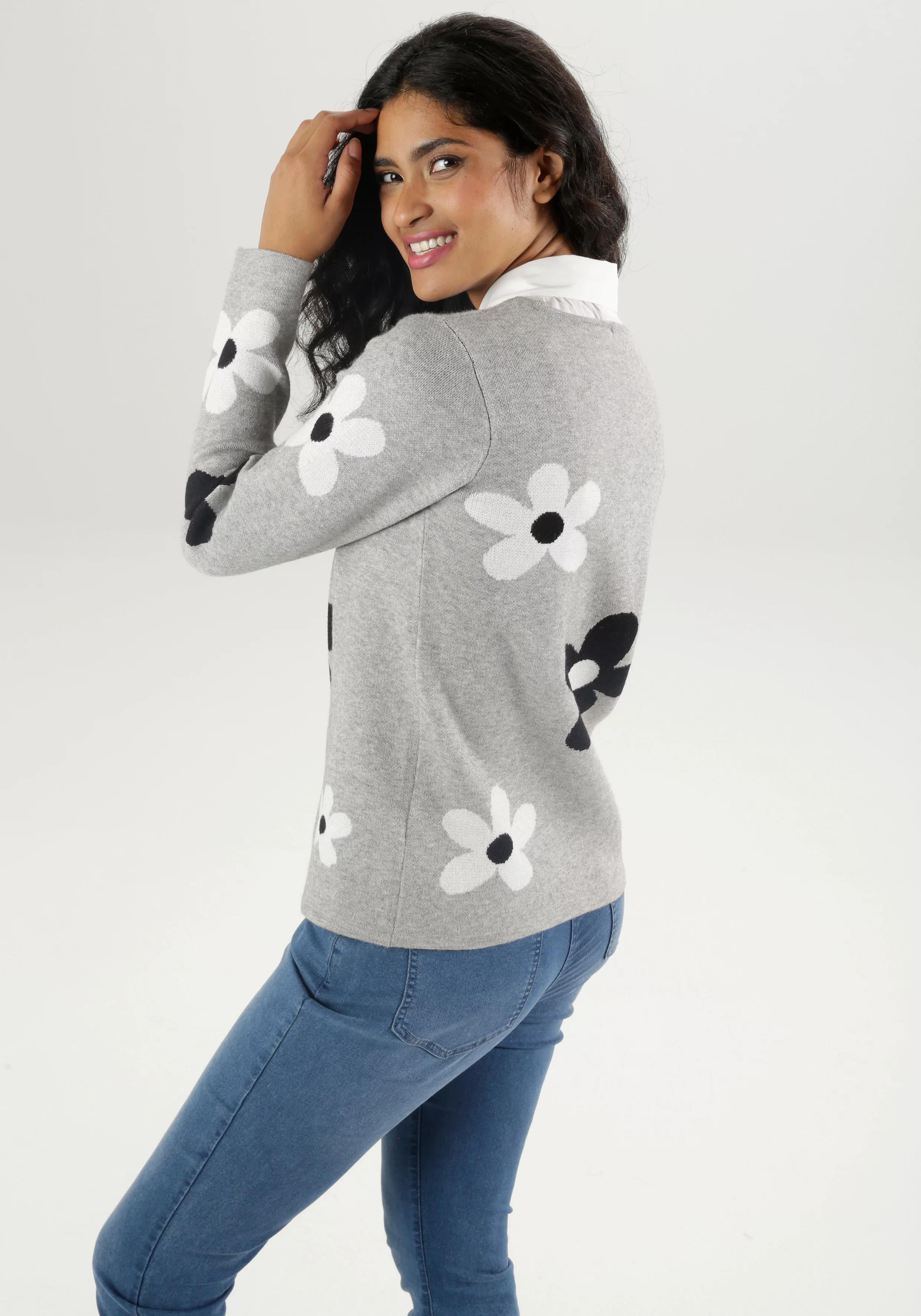 Aniston SELECTED Strickpullover, mit elegantem Blumenmuster günstig online kaufen