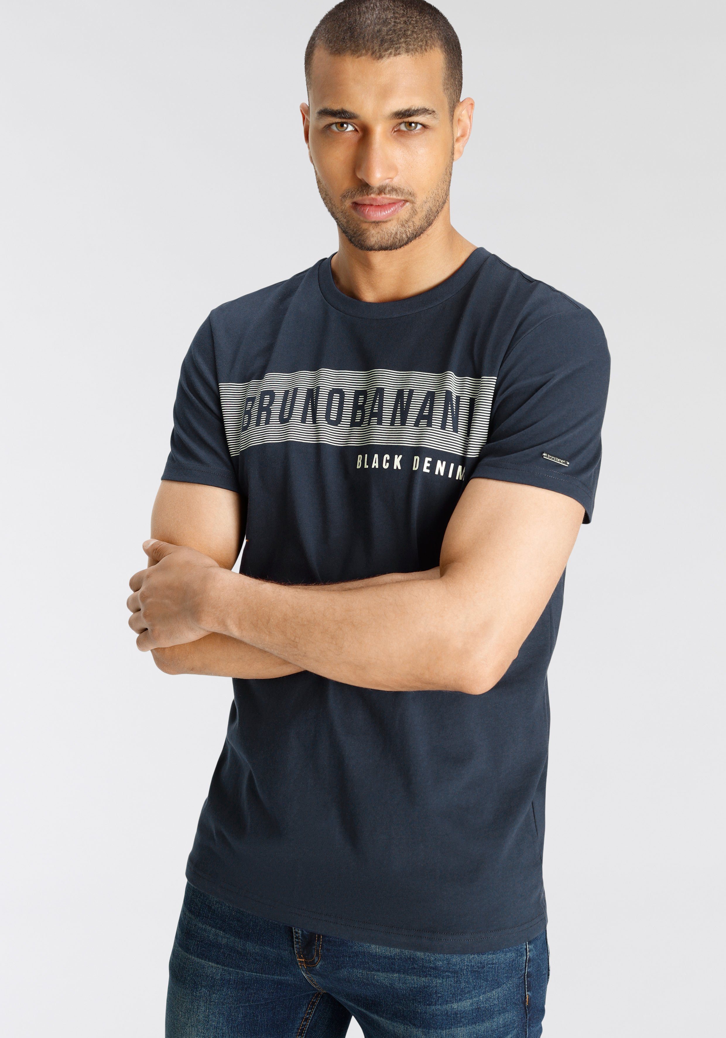 Bruno Banani T-Shirt kurzärmelig, schmal geschnitten, günstig online kaufen