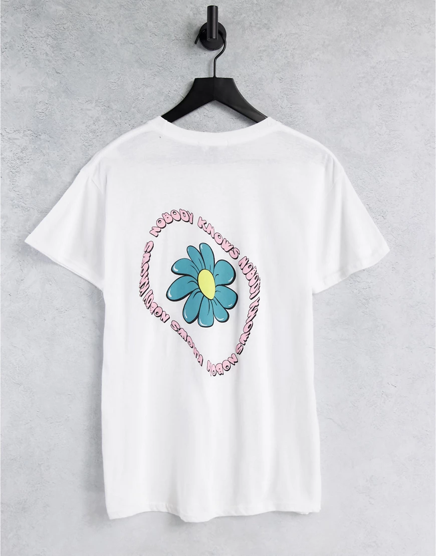 New Girl Order – Oversize-T-Shirt mit Rücken-Grafikprint in Blumenoptik-Wei günstig online kaufen