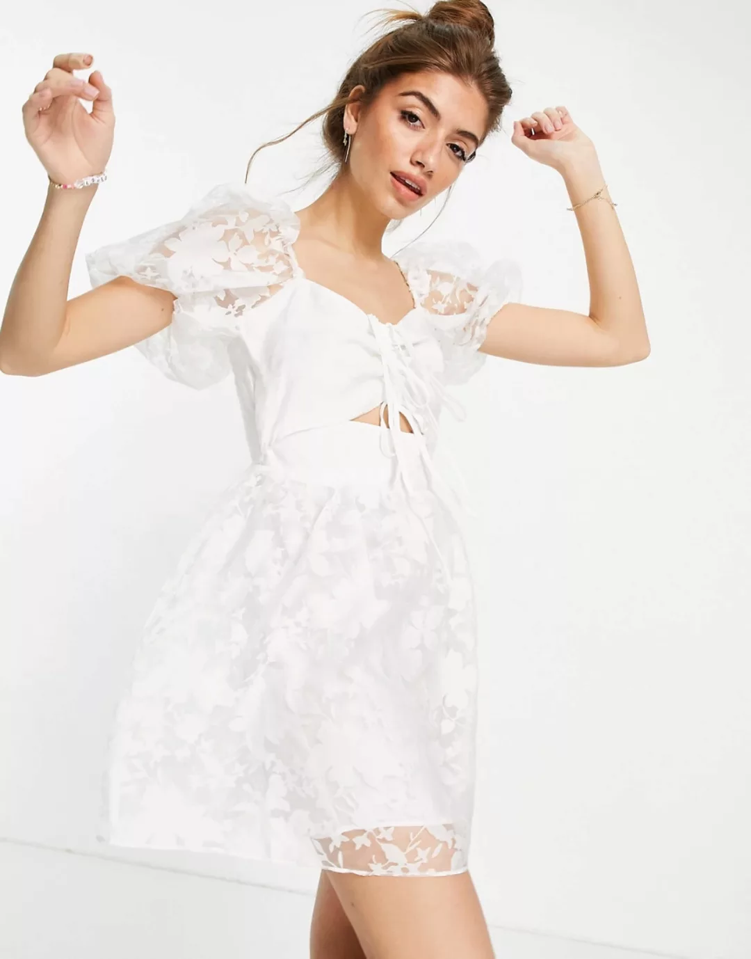 Topshop – Organza-Kleid mit Zierausschnitt in Weiß günstig online kaufen