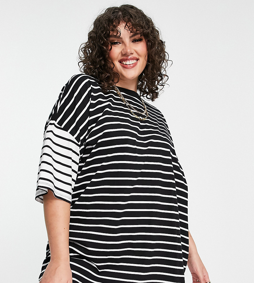 ASOS DESIGN Curve – Oversize-T-Shirt in monochrom gestreift-Mehrfarbig günstig online kaufen