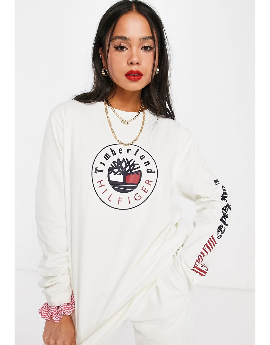 Tommy Hilfiger x Timberland – Langärmliges Shirt in Creme mit Logo-Weiß günstig online kaufen