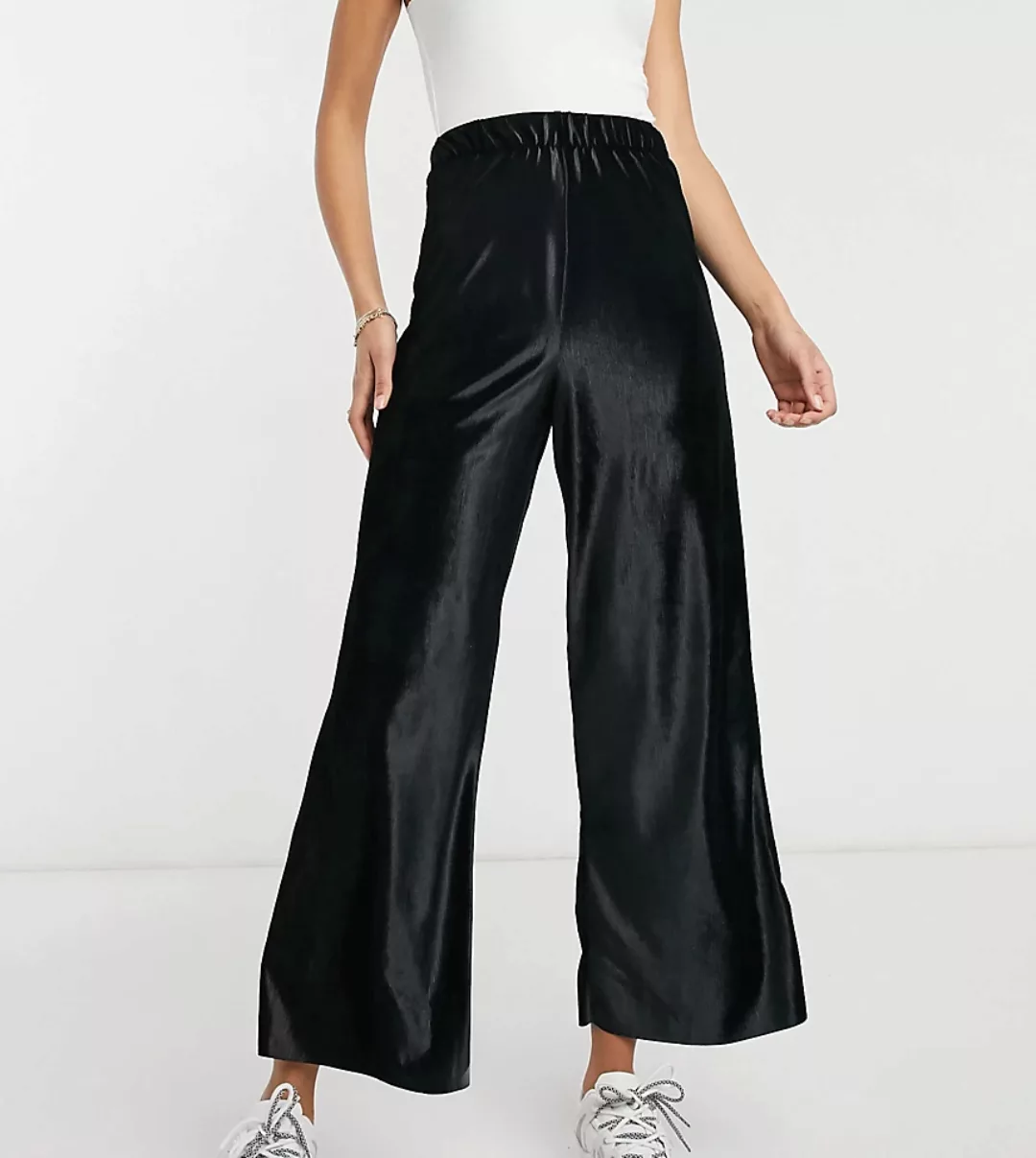 ASOS DESIGN Tall – Culotte – Velours-Hose in Schwarz günstig online kaufen