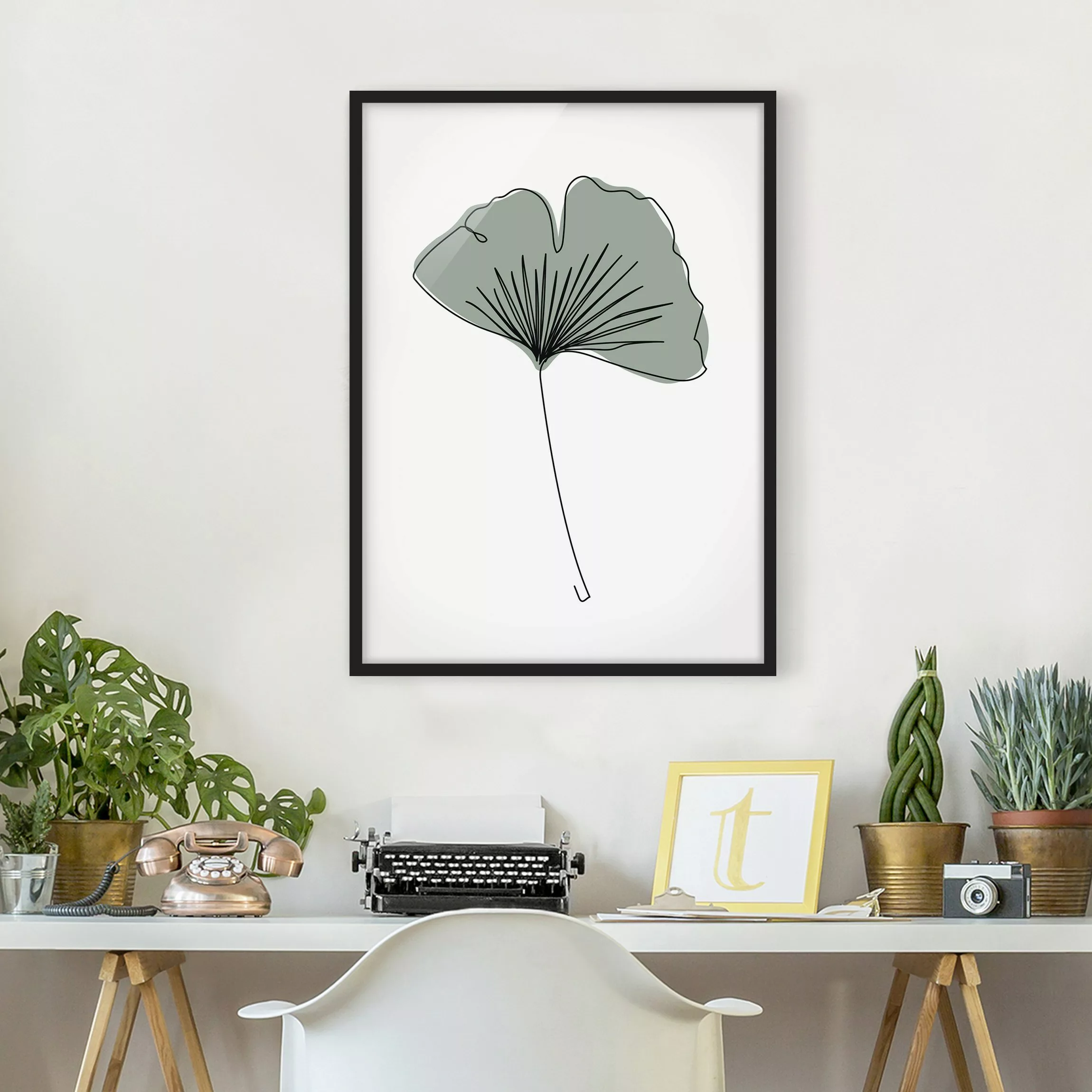 Bild mit Rahmen Blumen - Hochformat Gingko Blatt Line Art günstig online kaufen