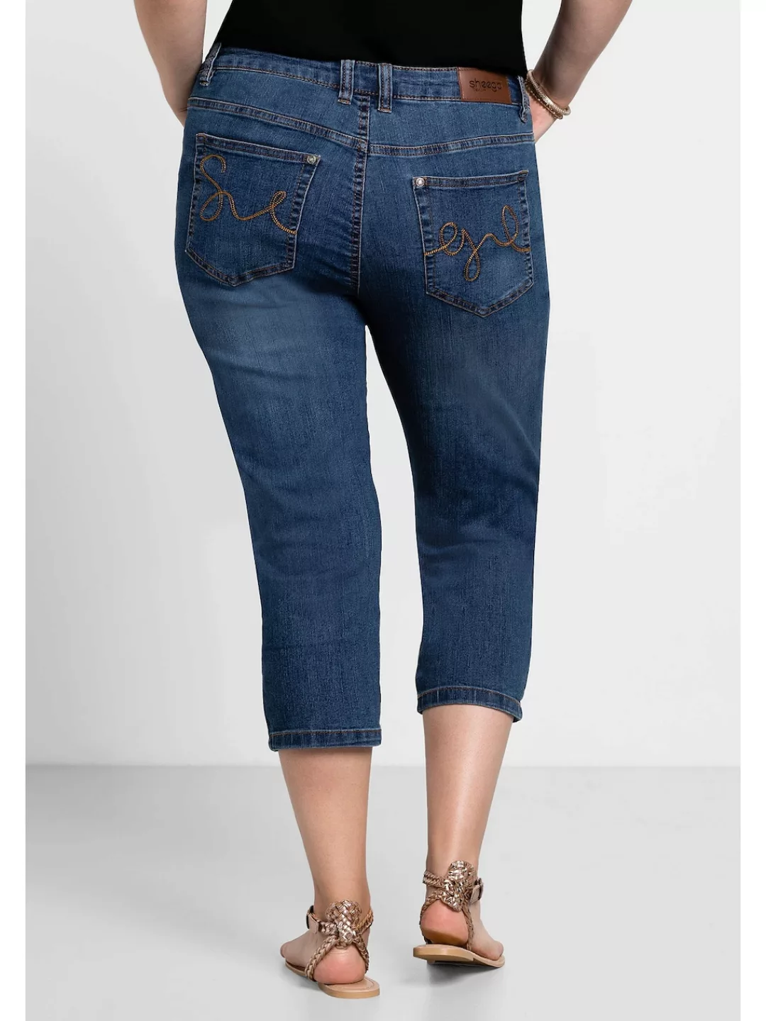 Sheego Caprijeans "Große Größen", mit Used-Effekten günstig online kaufen