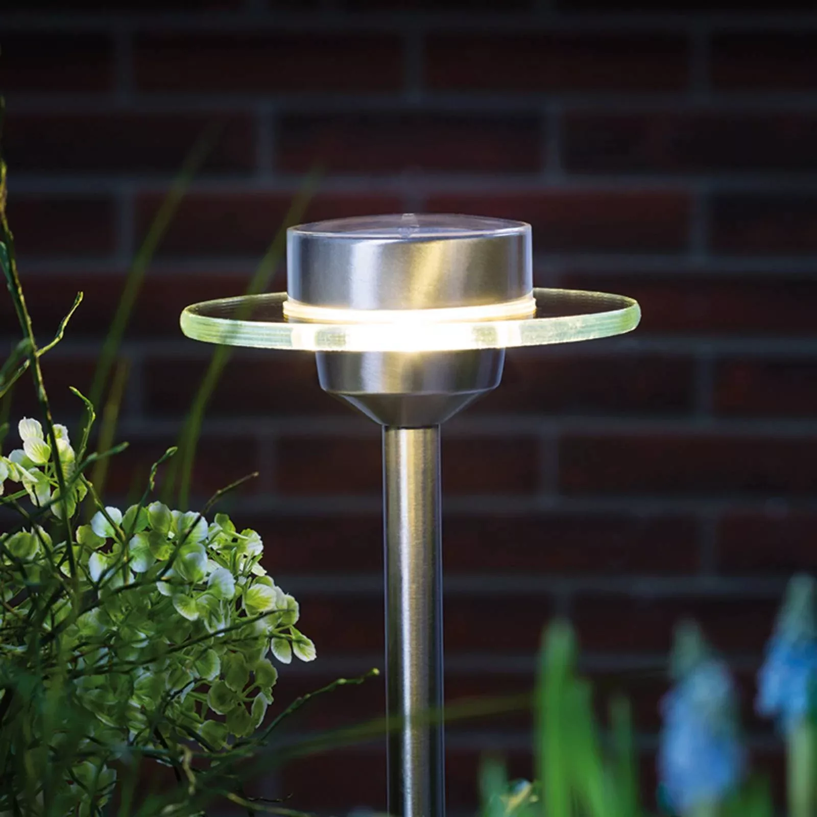 Paulmann LED Gartenleuchte "Solarspieß Ufo IP44 LED 1x0,2W Edelstahl/Klar E günstig online kaufen