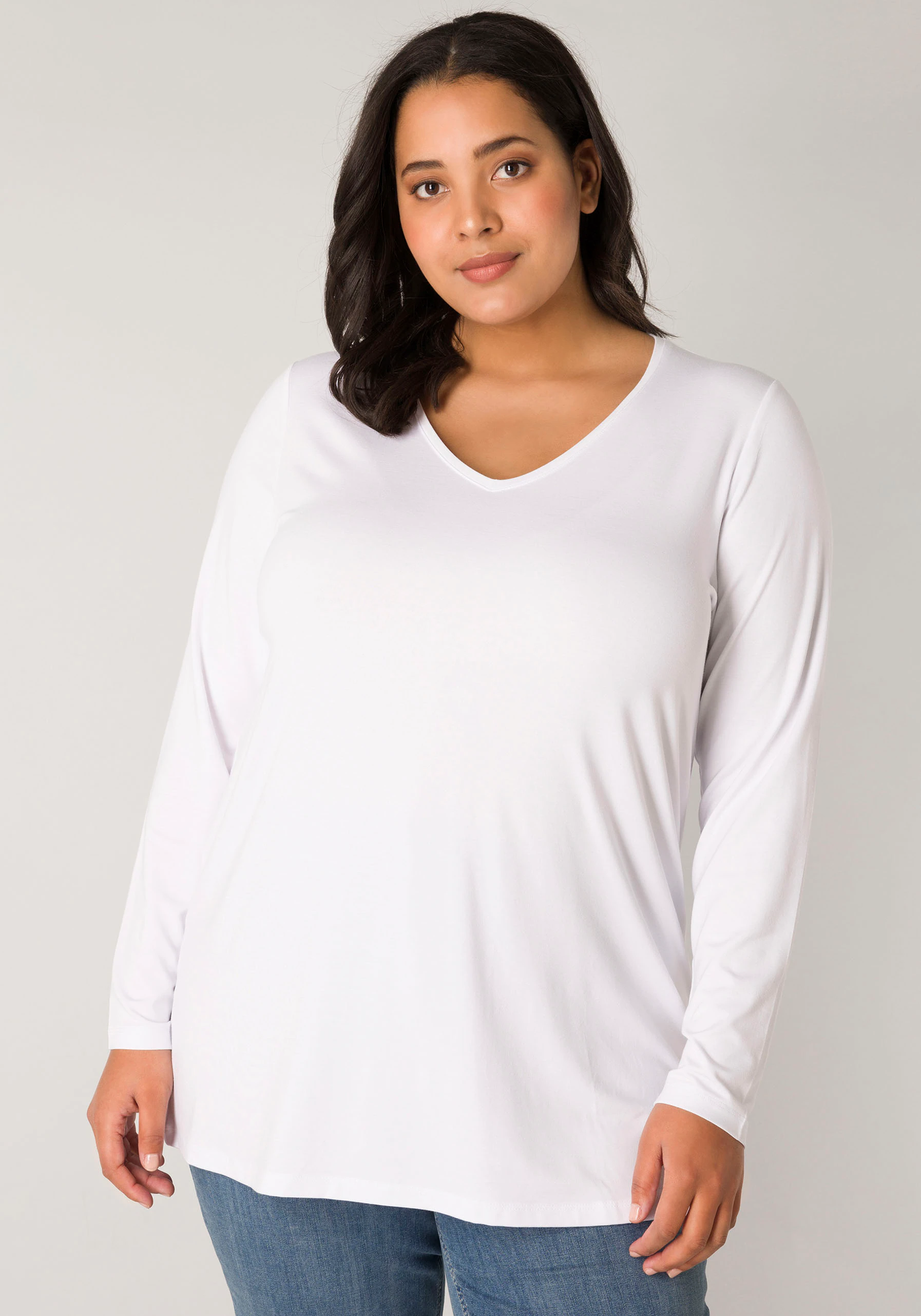 Base Level Curvy Langarmshirt mit V-Ausschnitt günstig online kaufen