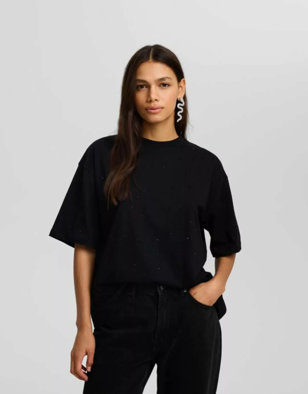 Bershka Kurzärmeliges Oversize-T-Shirt Mit Strass Damen Xs Schwarz günstig online kaufen