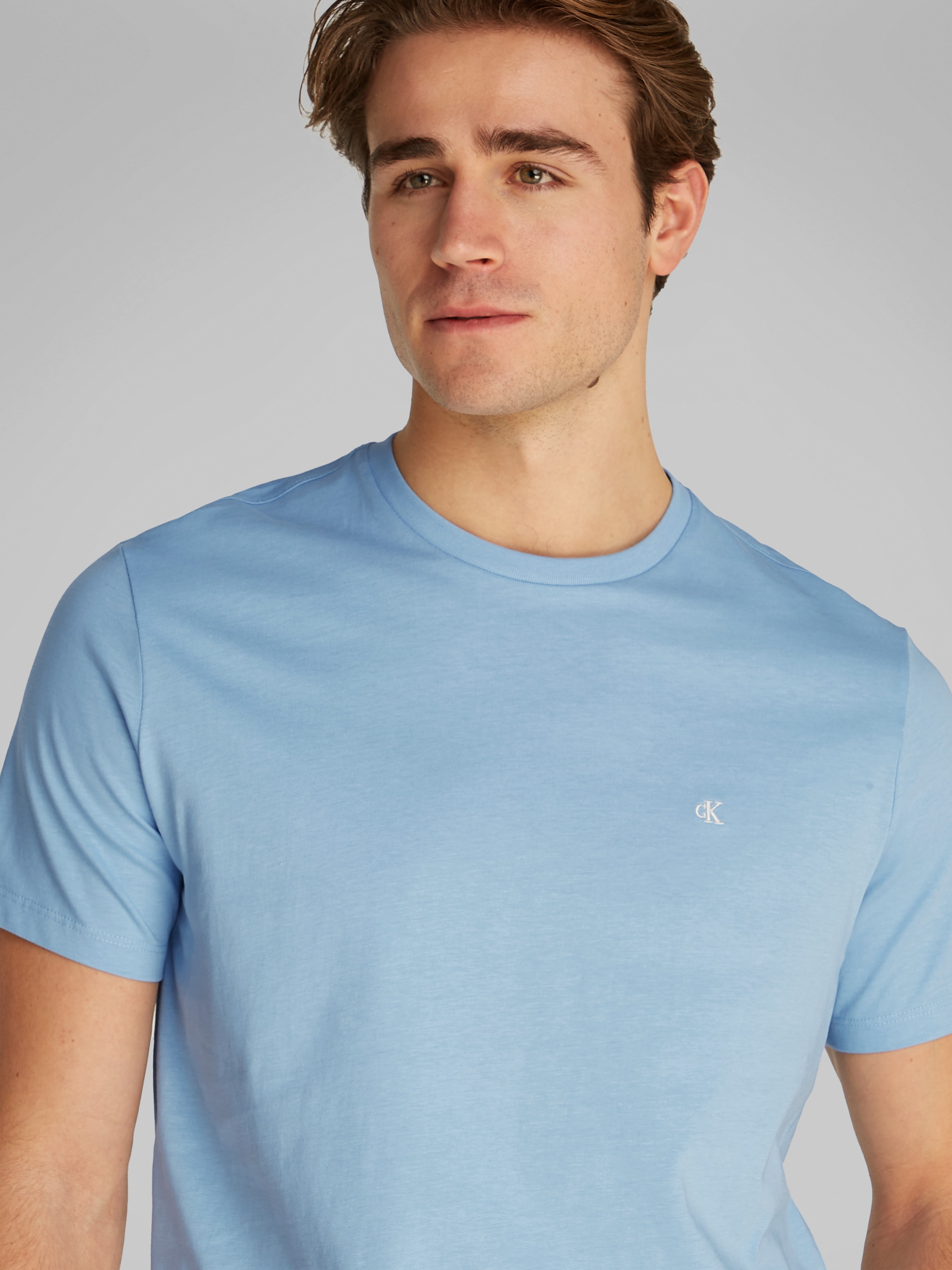 Calvin Klein Jeans T-Shirt "SS SMOOTH CTTN SOLID CREWNK TEE", mit Logo günstig online kaufen