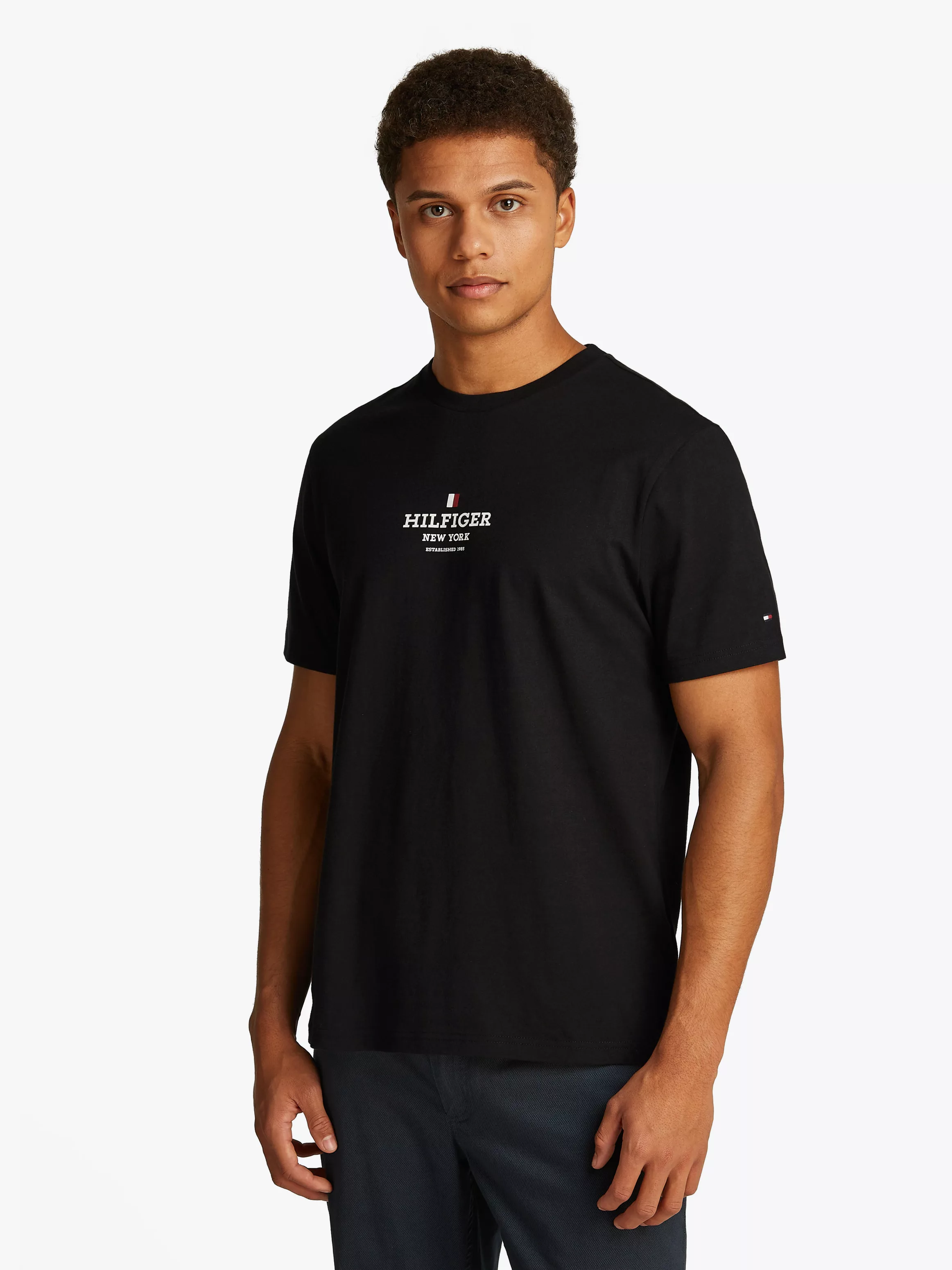 Tommy Hilfiger T-Shirt "RWB HILFIGER TEE", Logoprint auf der Brust günstig online kaufen