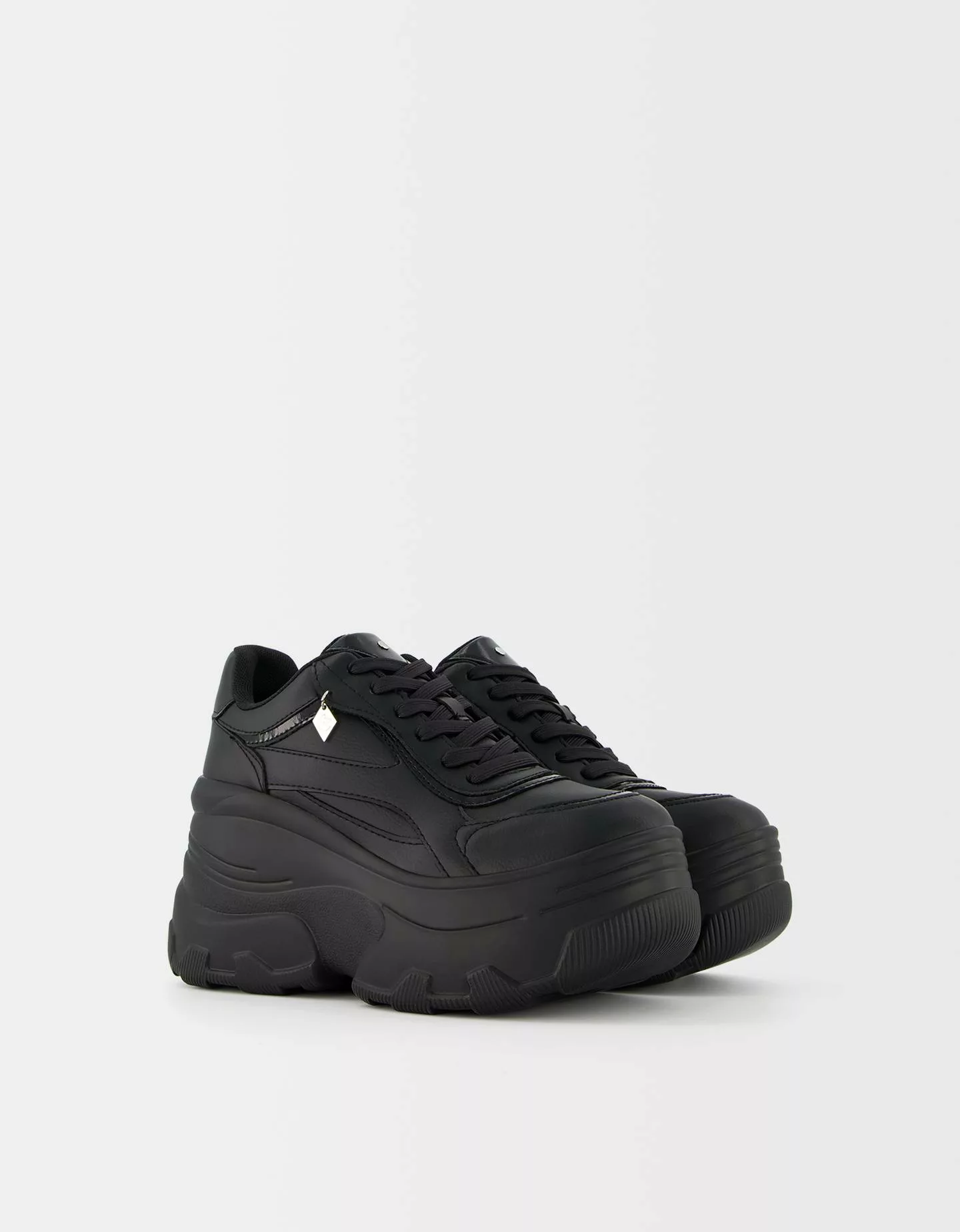 Bershka Xl-Plateau-Sneaker Damen 40 Schwarz günstig online kaufen