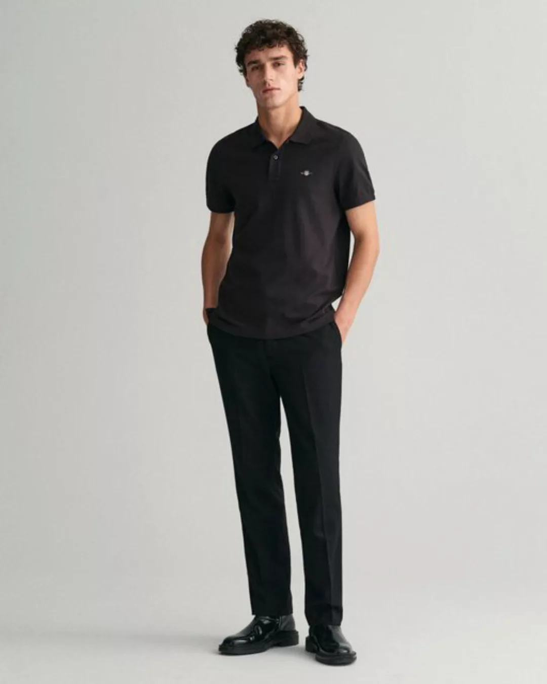 Gant Poloshirt "SLIM SHIELD SS PIQUE POLO", mit Logostickerei auf der Brust günstig online kaufen