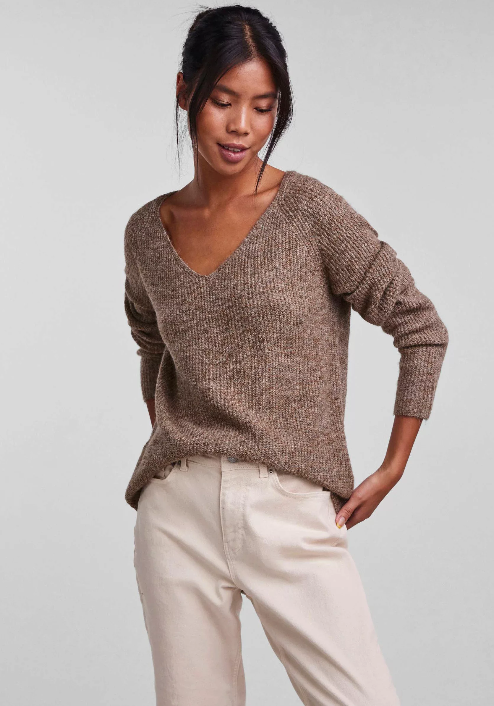 pieces V-Ausschnitt-Pullover PCELLEN LS V-NECK KNIT NOOS BC mit Wolle günstig online kaufen