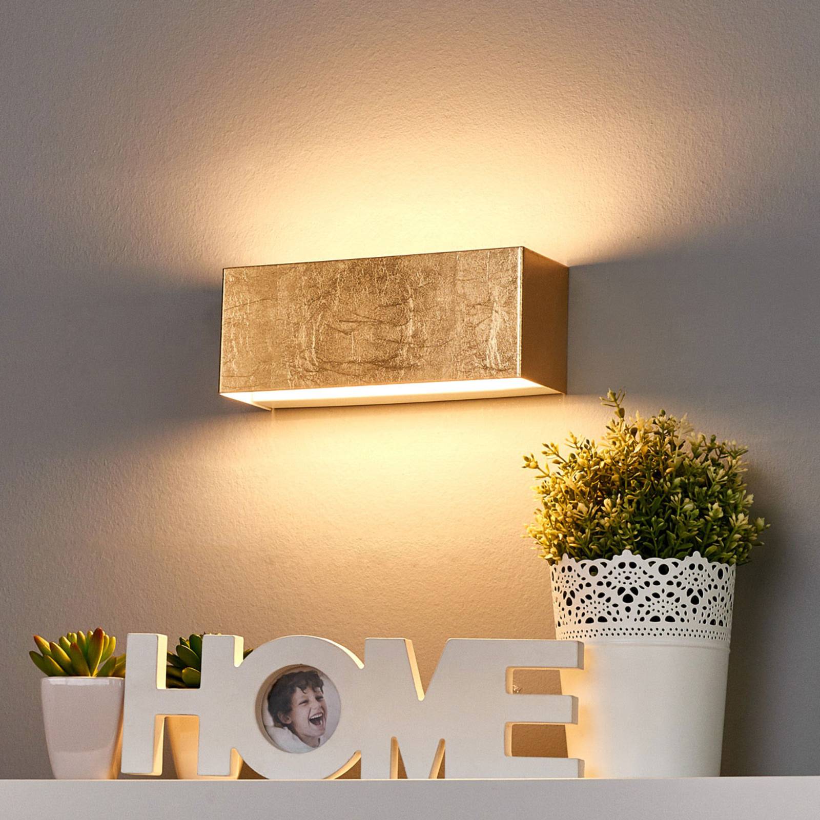 LED-Wandlampe Quentin, gold, 23 cm breit günstig online kaufen