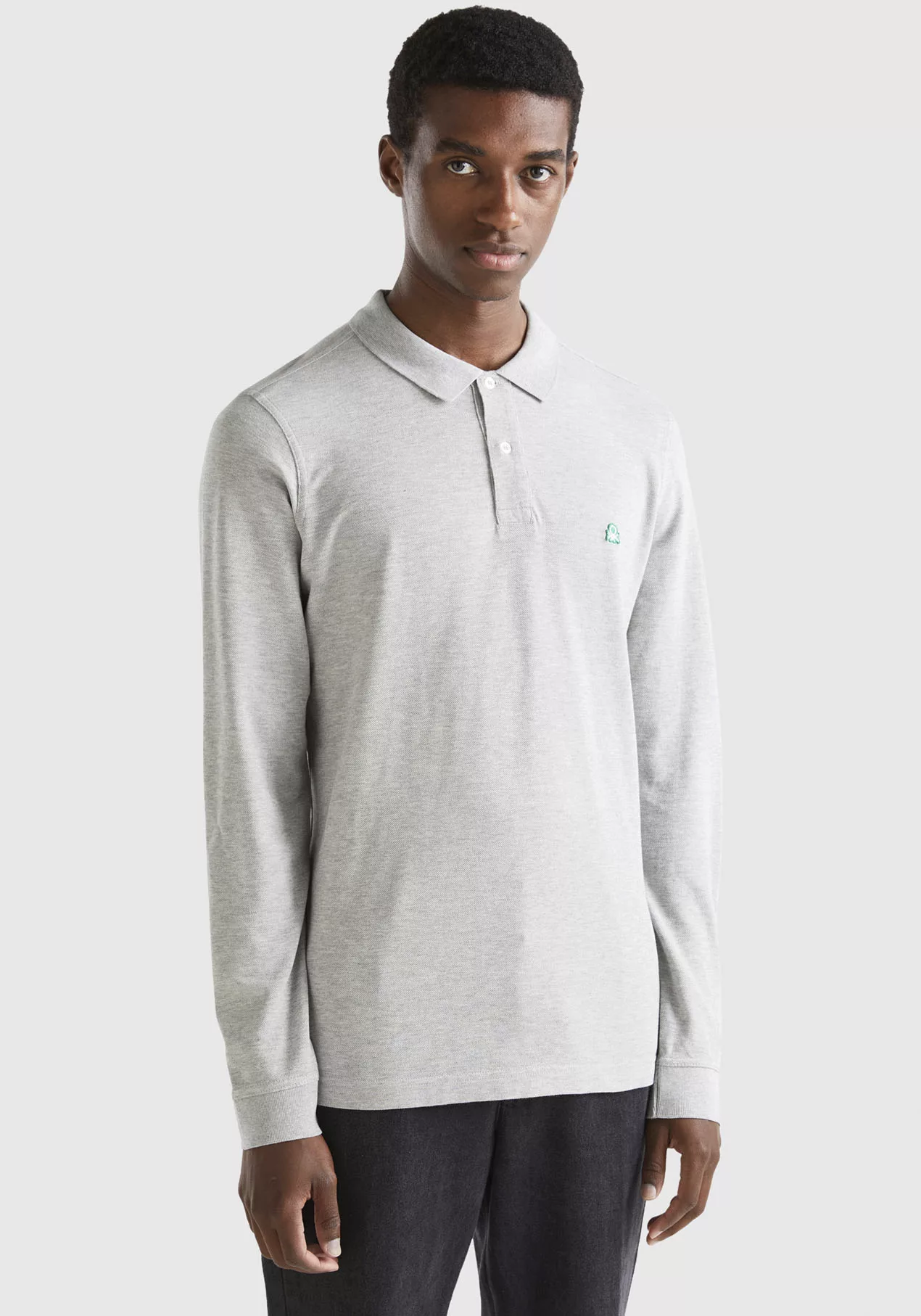 United Colors of Benetton Langarm-Poloshirt mit seitlichen, kleinen Schlitz günstig online kaufen