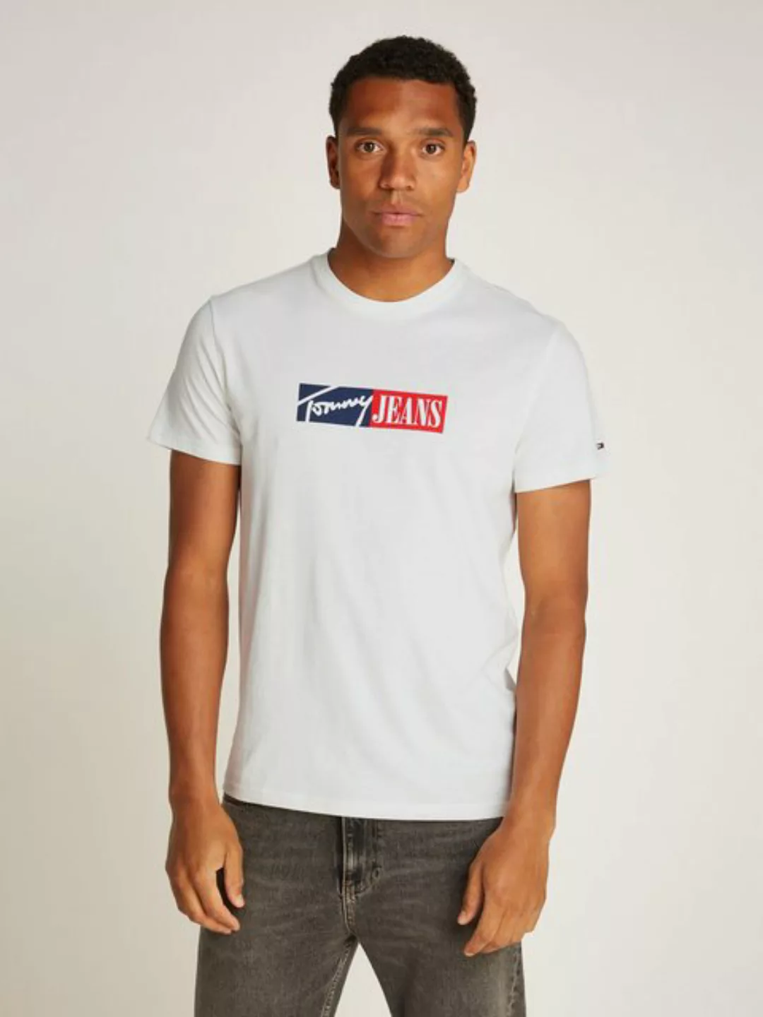 Tommy Jeans T-Shirt TJM SLIM ENTRY GRAPHIC TEE EXT mit Logo auf der Brust günstig online kaufen