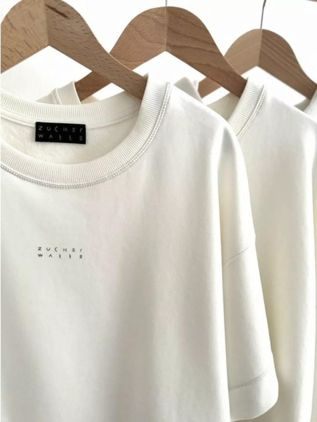 Zuckerwatte Sweatshirt mit Rundhalsausschnitt und dezentem Logoprint, mit B günstig online kaufen