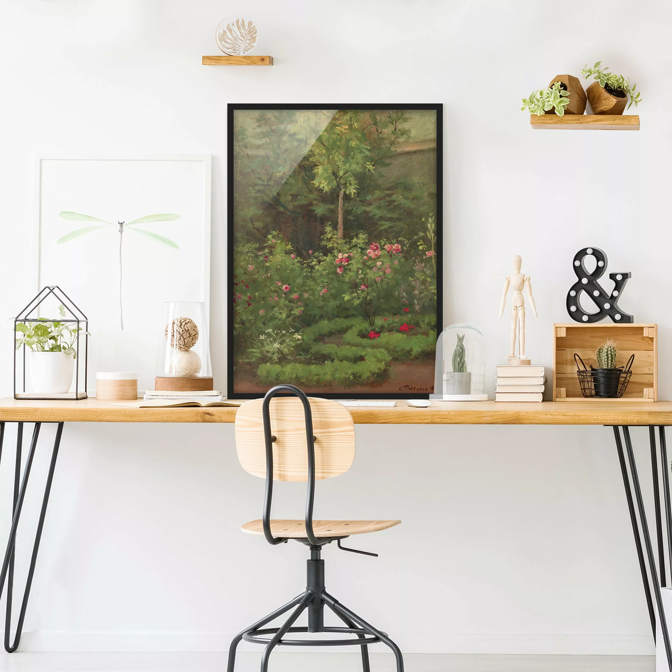 Bild mit Rahmen Kunstdruck - Hochformat Camille Pissarro - Ein Rosengarten günstig online kaufen