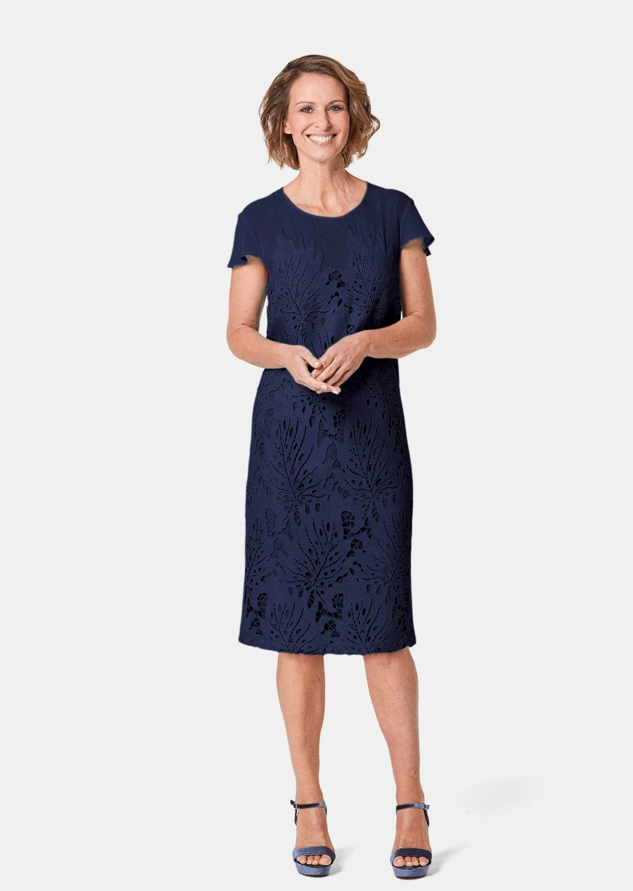 GOLDNER Abendkleid Kleid aus sommerlicher Spitze günstig online kaufen