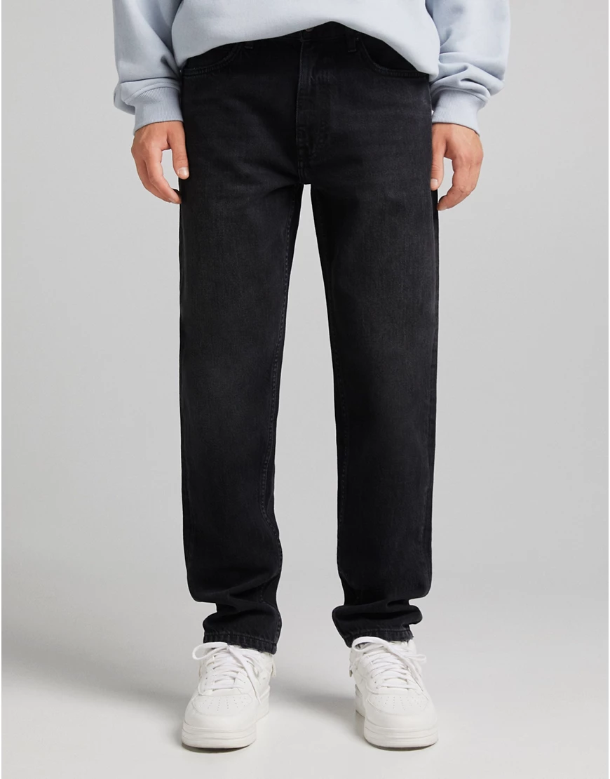 Bershka – Schwarze Jeans mit geradem Bein günstig online kaufen