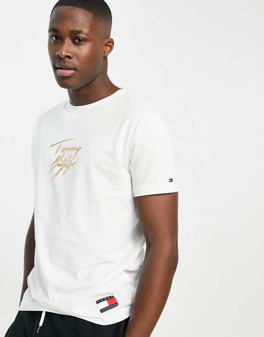 Tommy Hilfiger – Lounge-T-Shirt in Weiß mit Logo-Schriftzug günstig online kaufen
