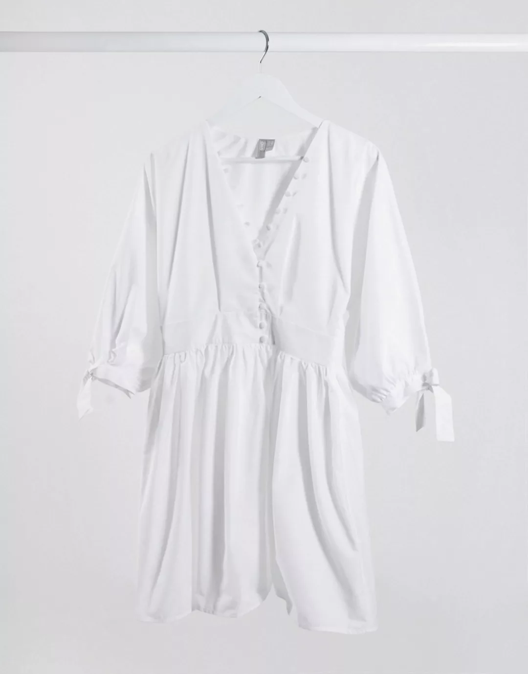 ASOS DESIGN – Mini-Hängerkleid aus Baumwoll-Popeline mit Knopfdetails und g günstig online kaufen
