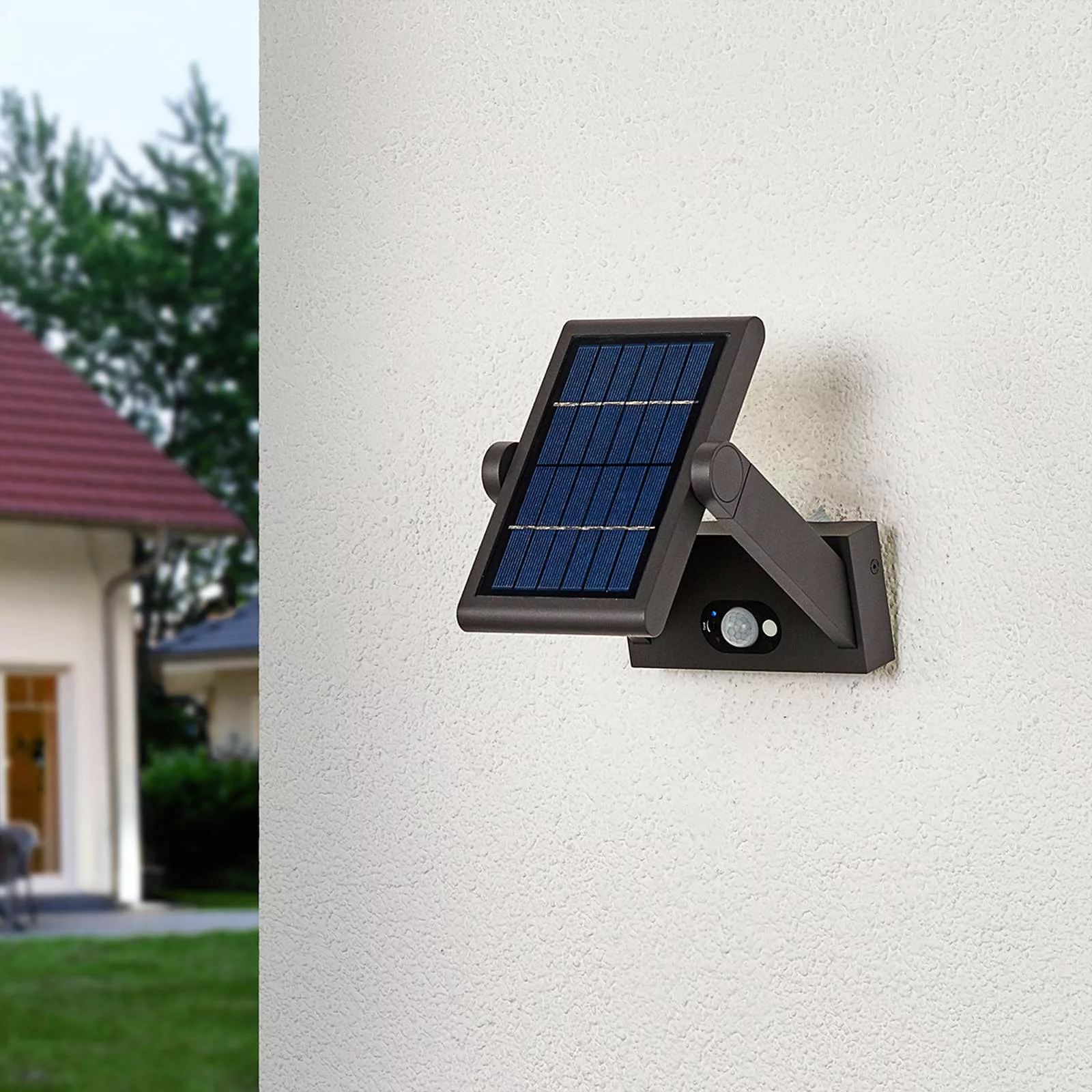Solarbetriebene LED-Außenwandlampe Valerian günstig online kaufen