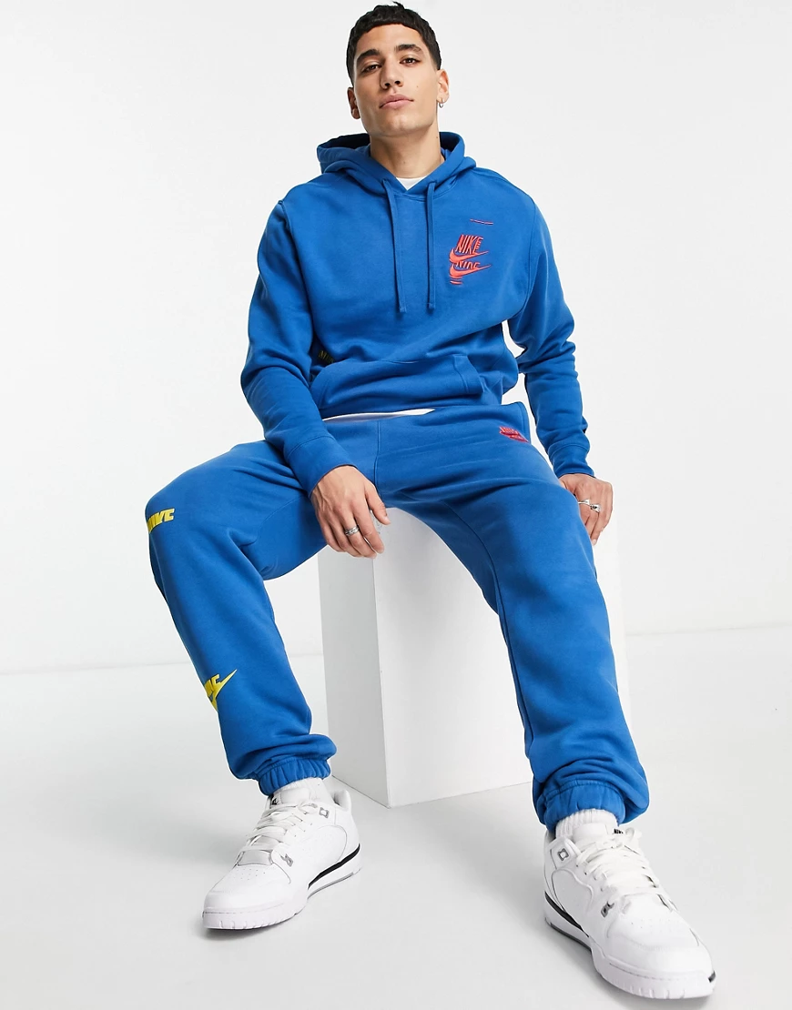 Nike – Sport Essentials Multi Futura – Jogginghose aus Fleece in Marineblau günstig online kaufen