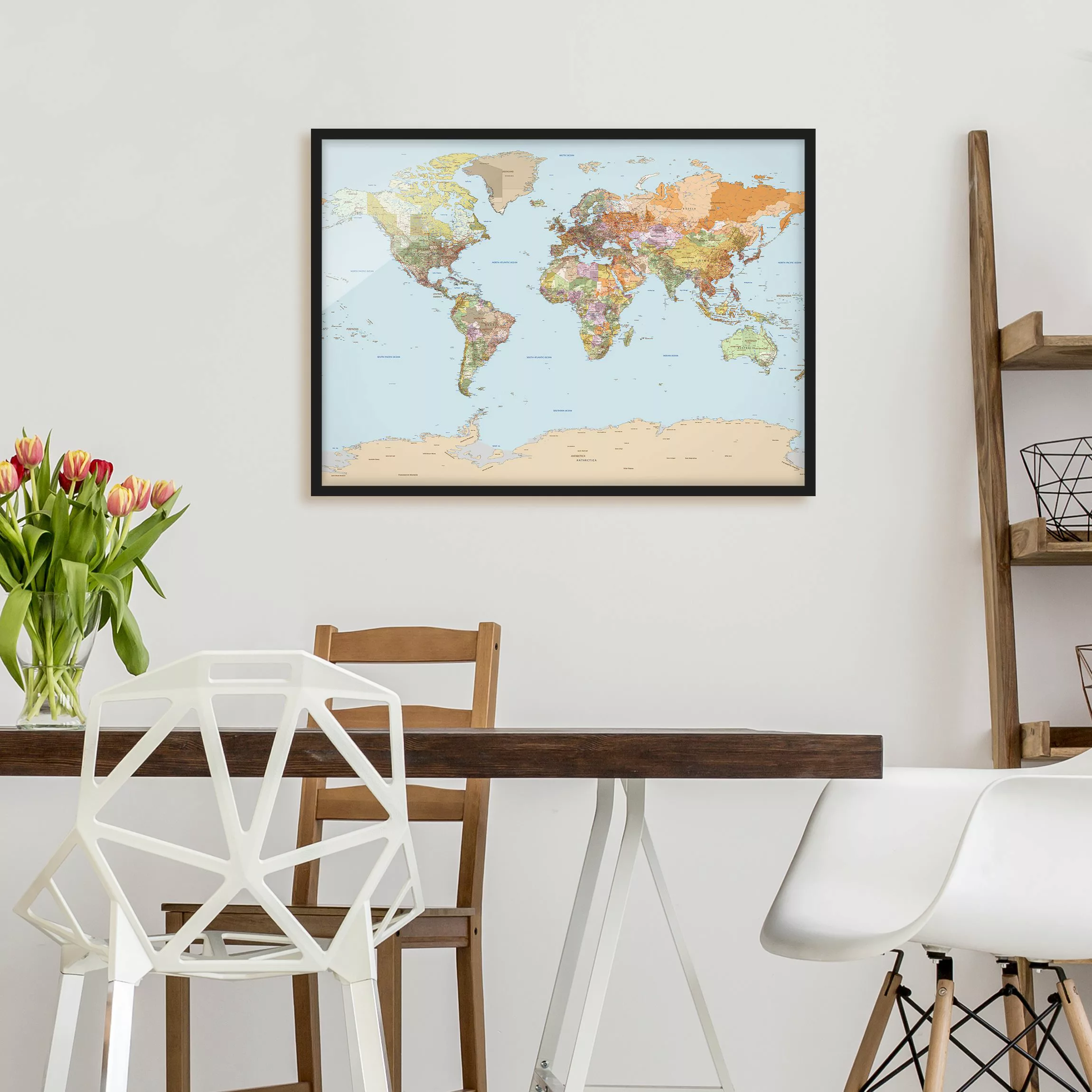 Bild mit Rahmen Stadt-, Land- & Weltkarte - Querformat Politische Weltkarte günstig online kaufen