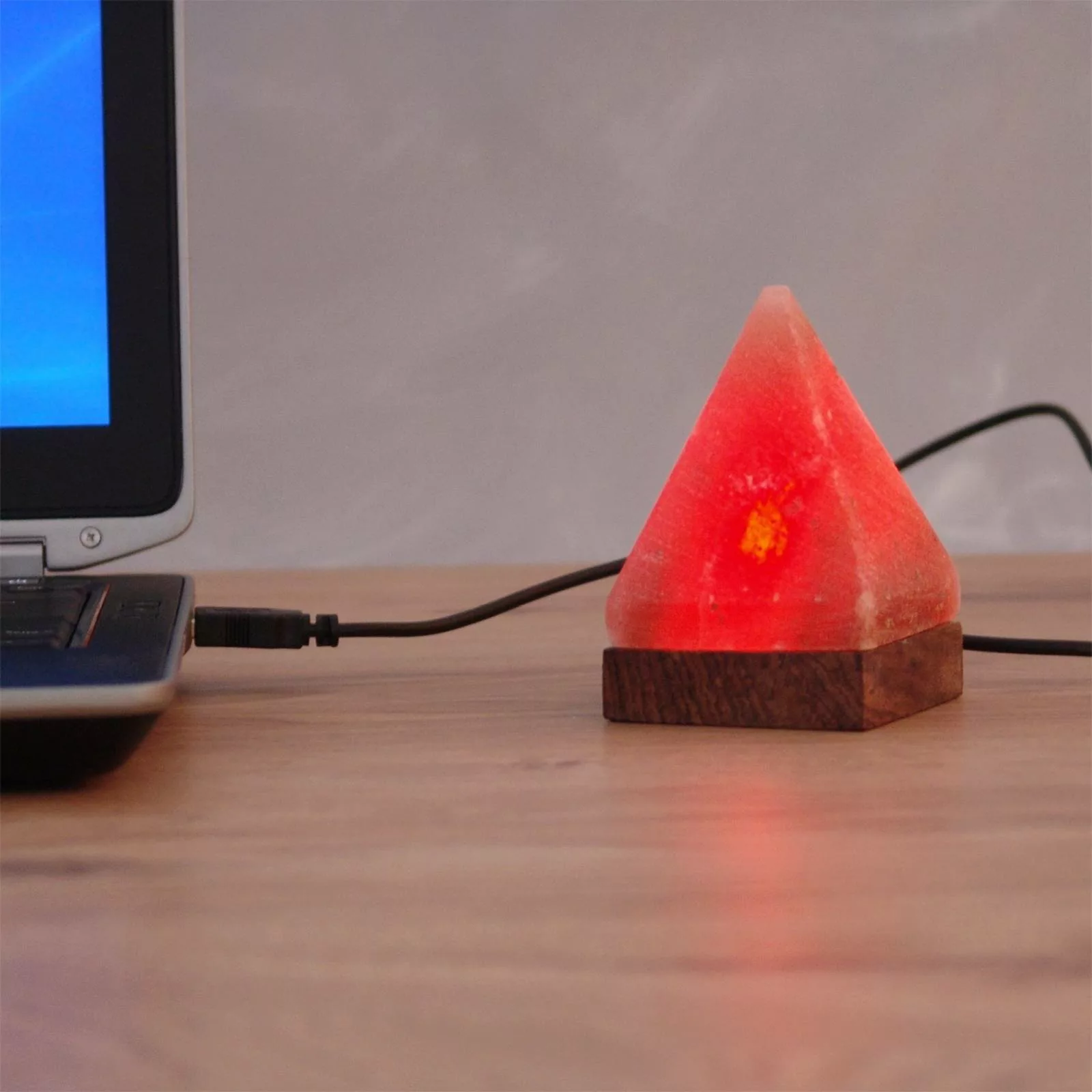 Kleine USB-Tischleuchte Pyramide für Computer günstig online kaufen
