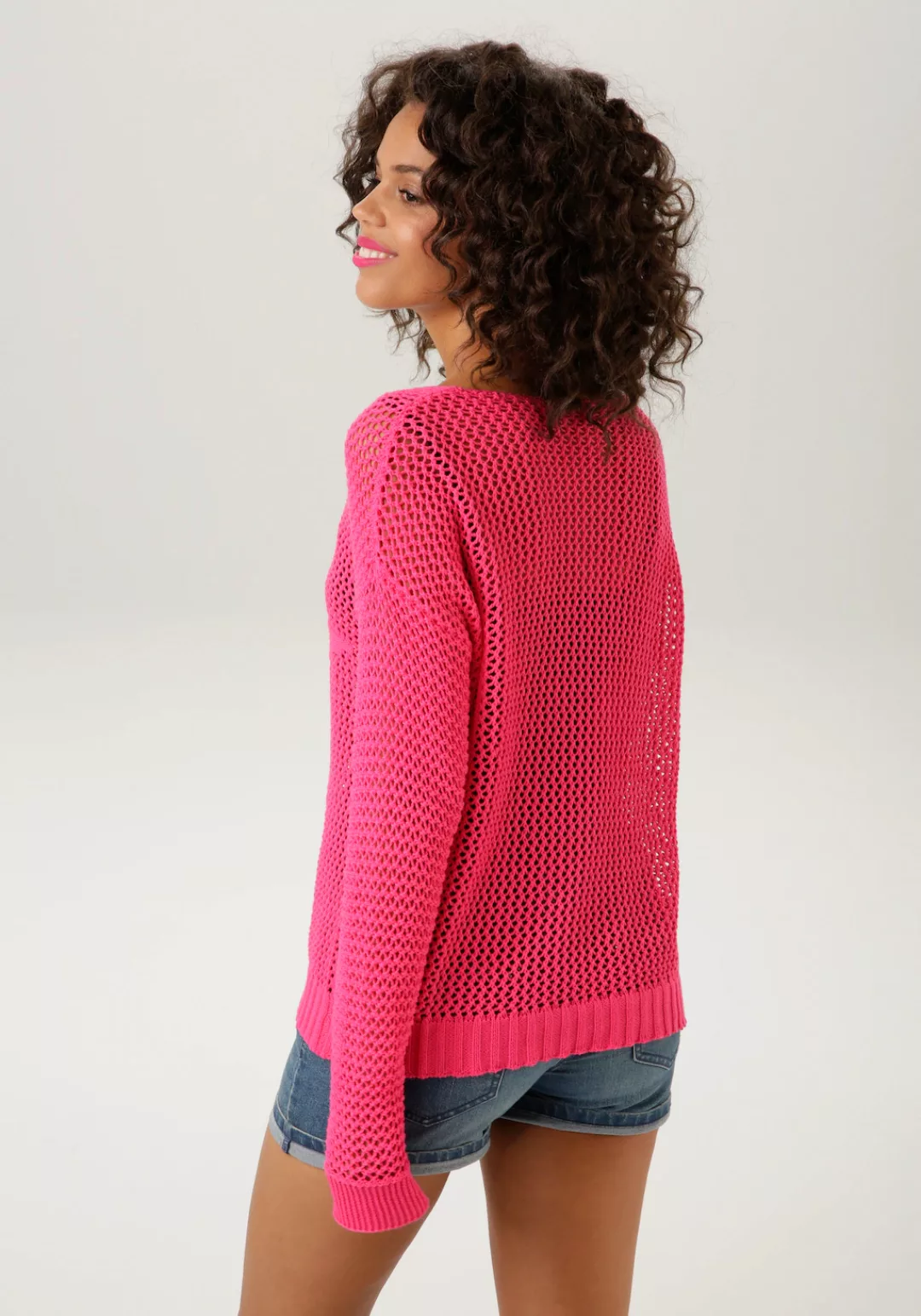 Aniston CASUAL Strickpullover, mit eingestricktem Stern günstig online kaufen