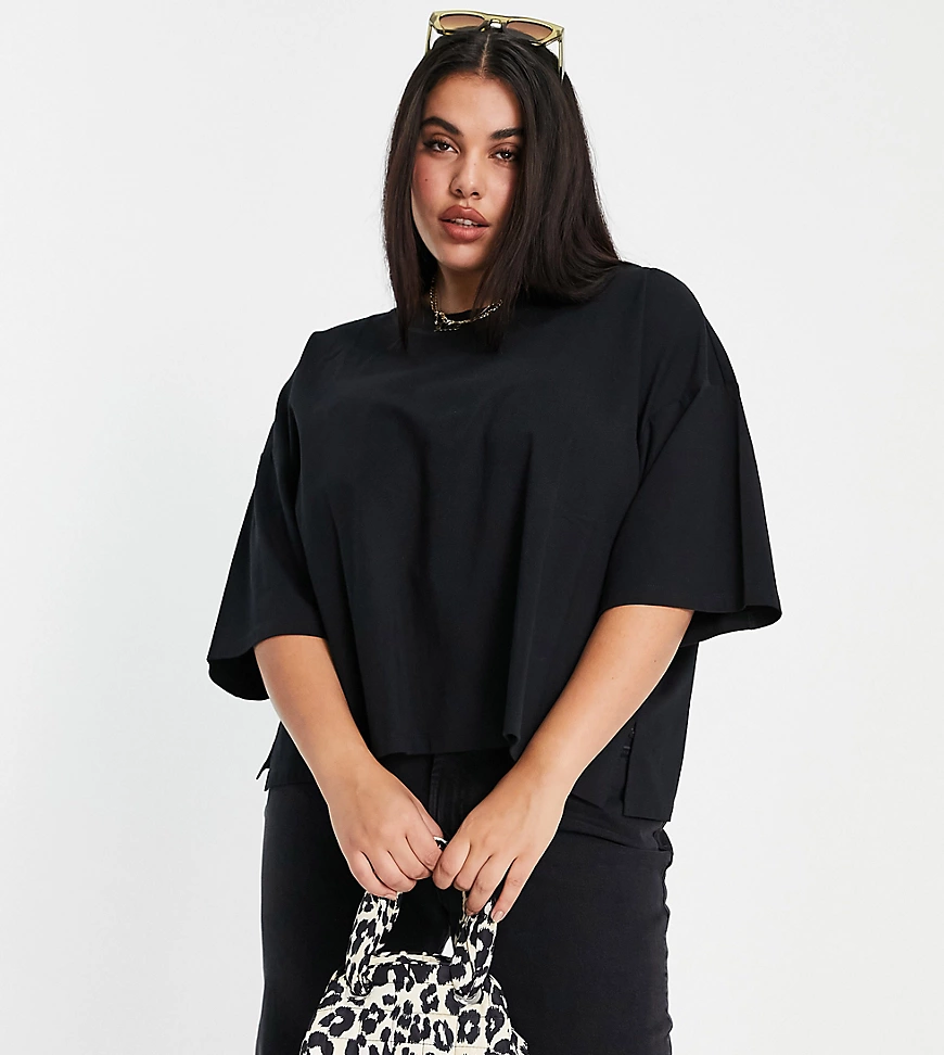 ASOS DESIGN Curve – T-Shirt in Schwarz und Super-Oversize mit Seitenschlitz günstig online kaufen