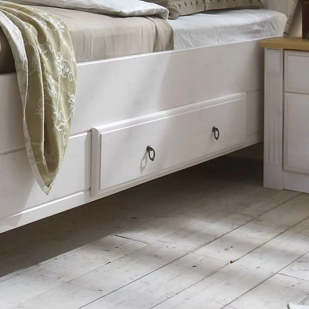 Doppelbett in Weiß Kiefer teilmassiv günstig online kaufen