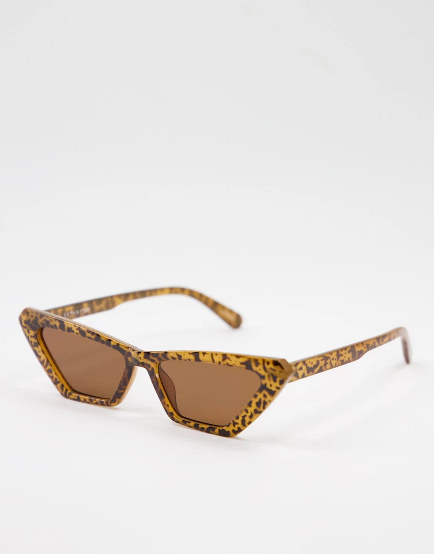 Skinnydip – Abgeschrägte Cat-Eye-Sonnenbrille in Schildpattoptik-Braun günstig online kaufen
