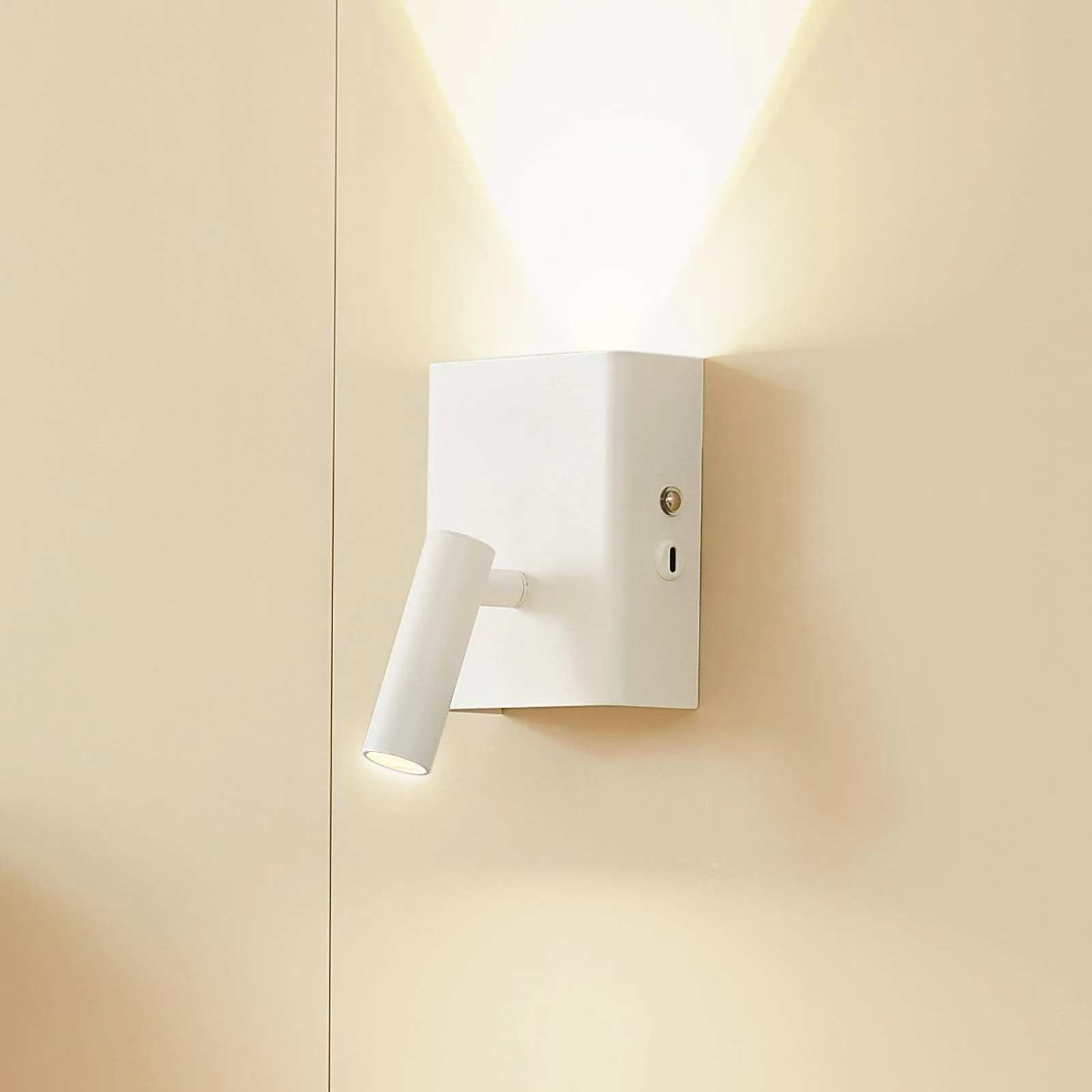 Lindby LED-Akku-Wandleuchte Agit, weiß, Metall, Touchdimmer günstig online kaufen