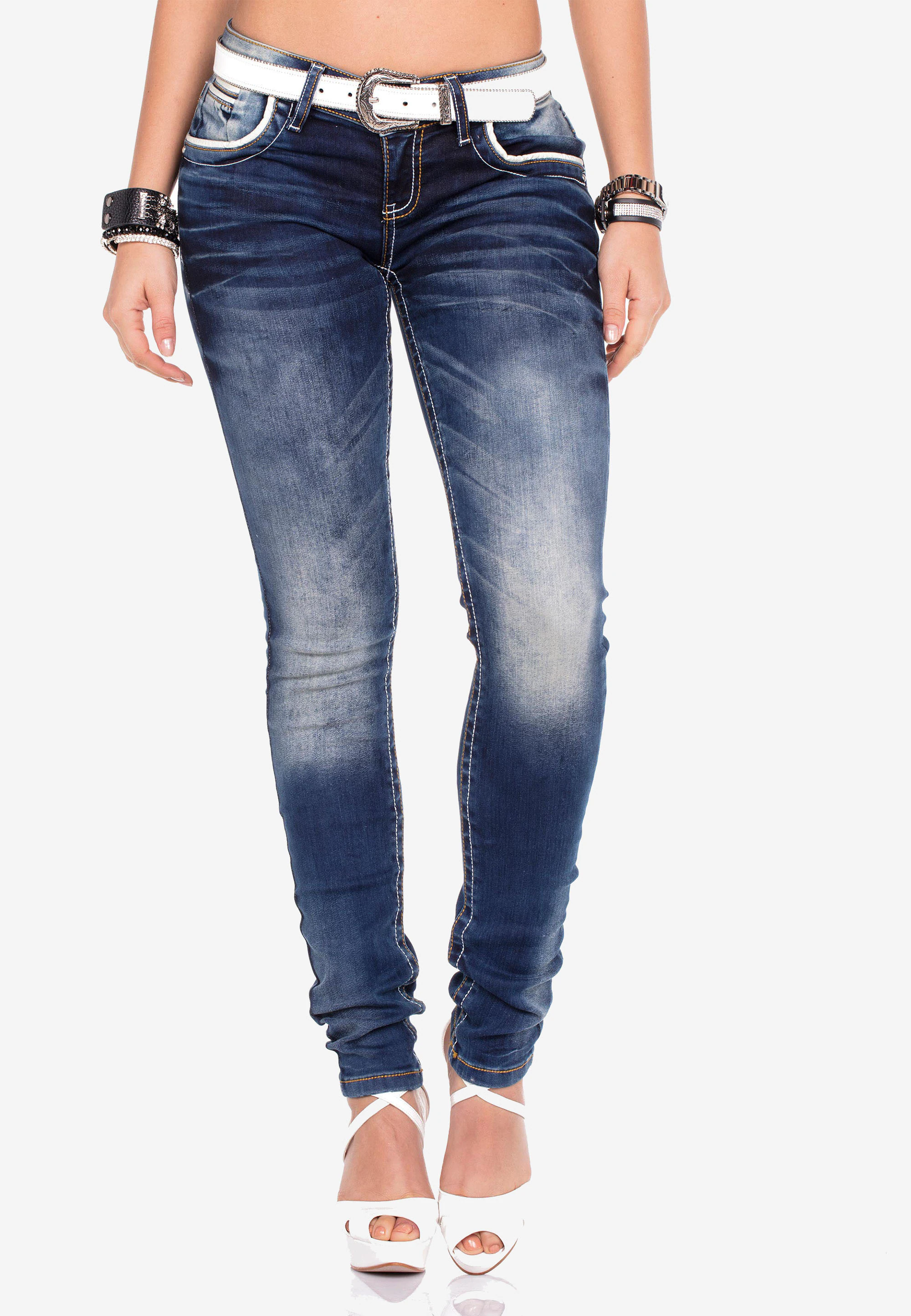 Cipo & Baxx Slim-fit-Jeans, mit bestickten Taschen in Slim Fit günstig online kaufen