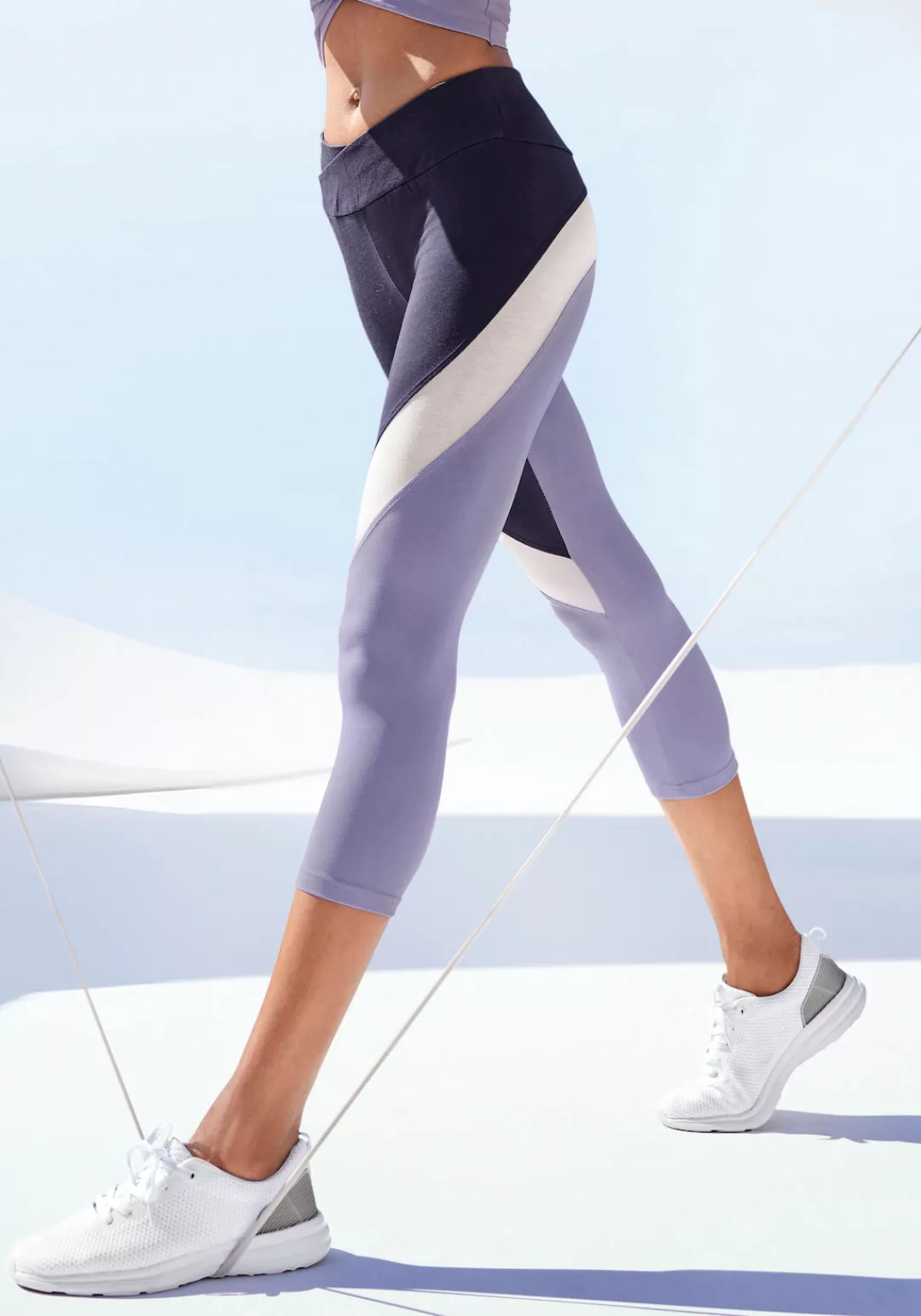 LASCANA ACTIVE Caprihose Sporthose in Colourblockingdesign günstig online kaufen