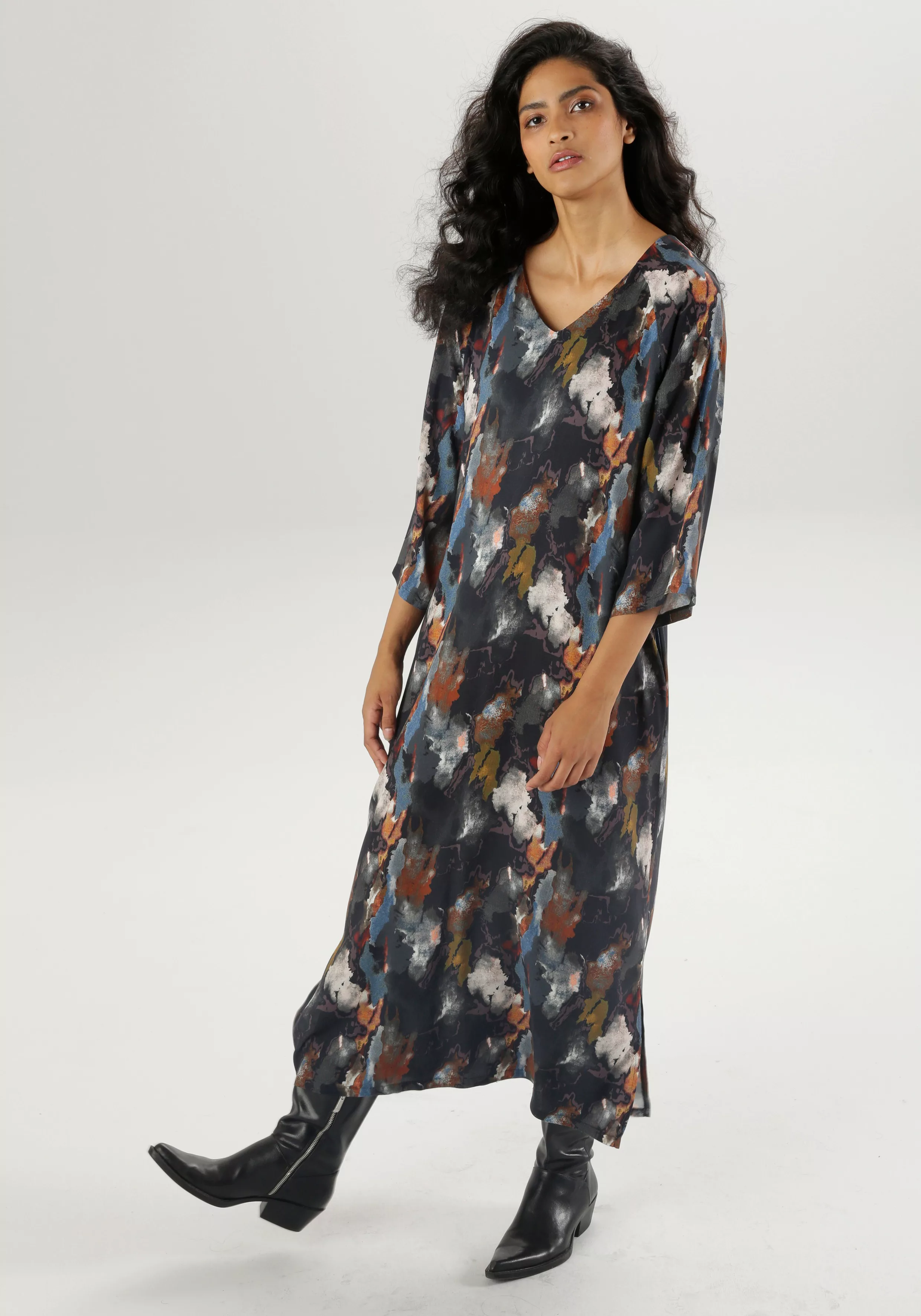 Aniston CASUAL Blusenkleid, mit extravagantem, grafischen Batik-Muster günstig online kaufen