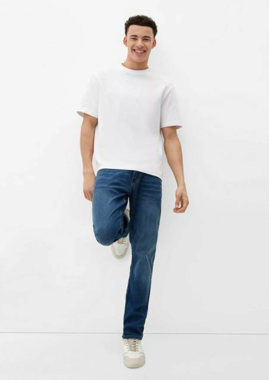 QS Stoffhose Jeans Rick / Slim Fit / Mid Rise / Slim Leg Label-Patch, Wasch günstig online kaufen