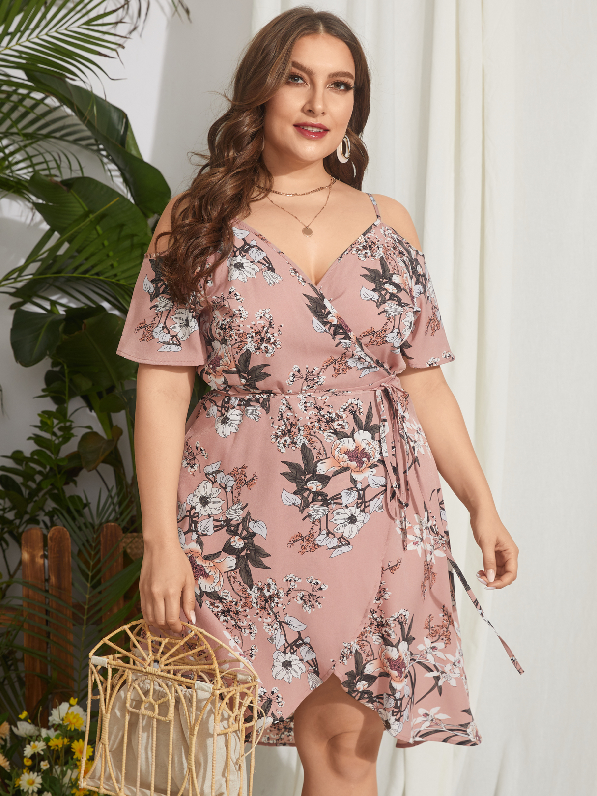 YOINS Plus Größe Cold Shoulder Blumendruck Wickeldesign Midi Kleid günstig online kaufen