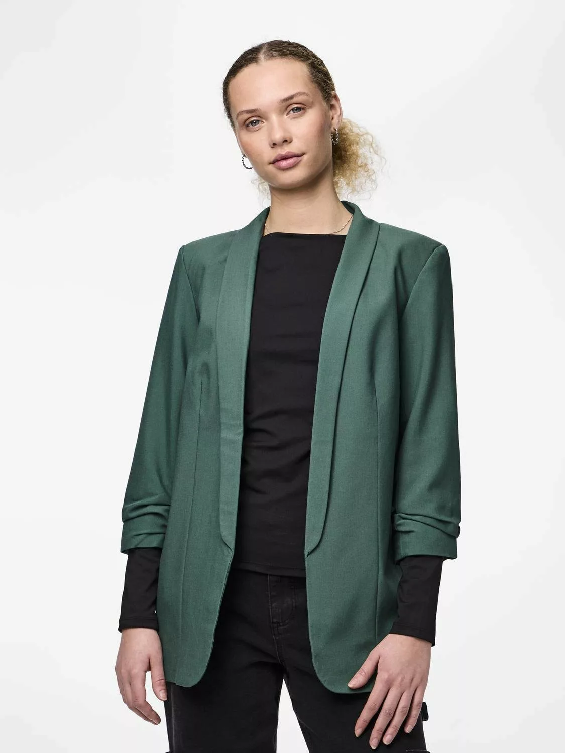 pieces Blusenblazer PCBOSELLA 3/4 BLAZER NOOS mit Faltendetail am Ärmel günstig online kaufen