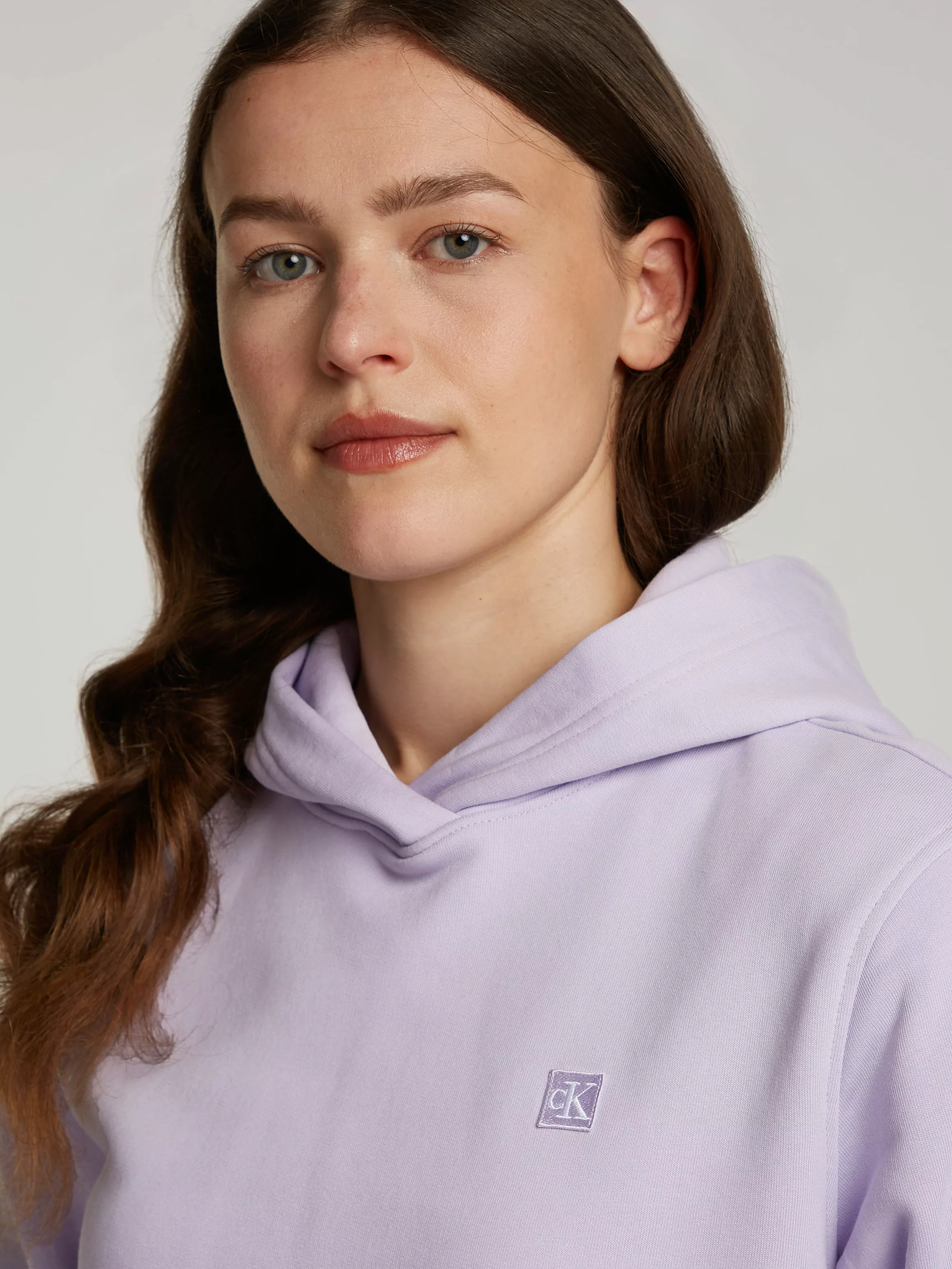 Calvin Klein Jeans Kapuzensweatshirt "CK EMBRO BADGE REGULAR HOODIE", mit L günstig online kaufen