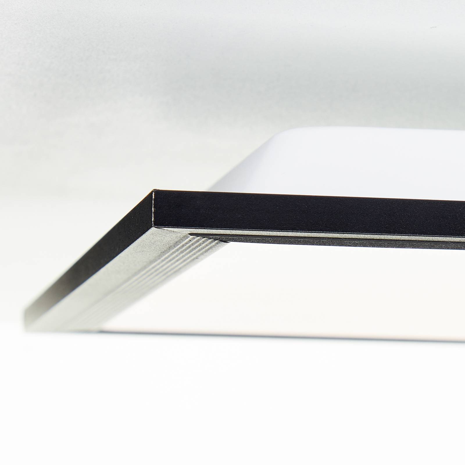 LED-Panel Briston, schwarz 4.000 K günstig online kaufen