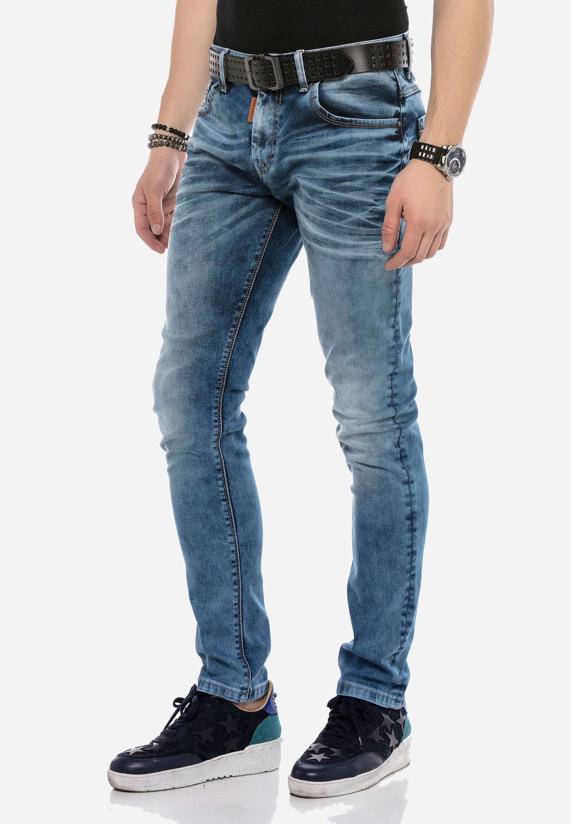 Cipo & Baxx Bequeme Jeans, im trendigen Used-Look günstig online kaufen