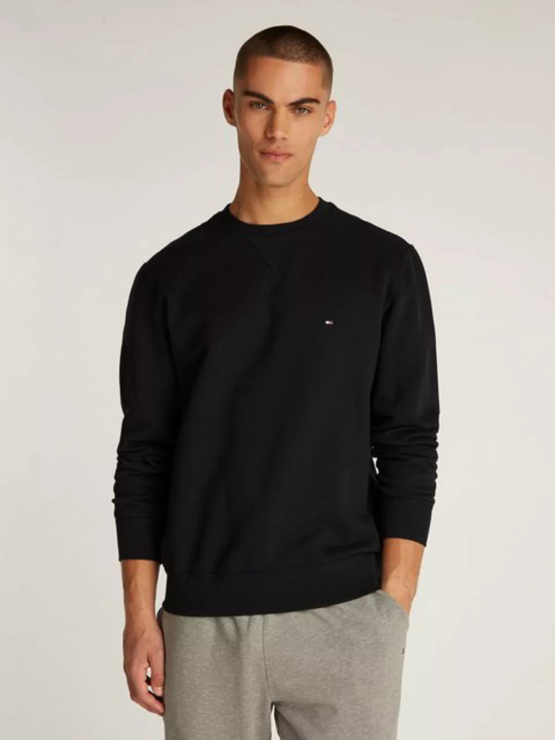 Tommy Hilfiger Sweatshirt ESSENTIAL FLEECE CREWNECK mit Tommy Hilfiger Logo günstig online kaufen