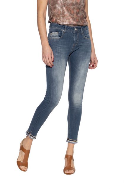 ATT Jeans 5-Pocket-Jeans Leoni mit offenen Saumkanten mit glitzerndem Band günstig online kaufen