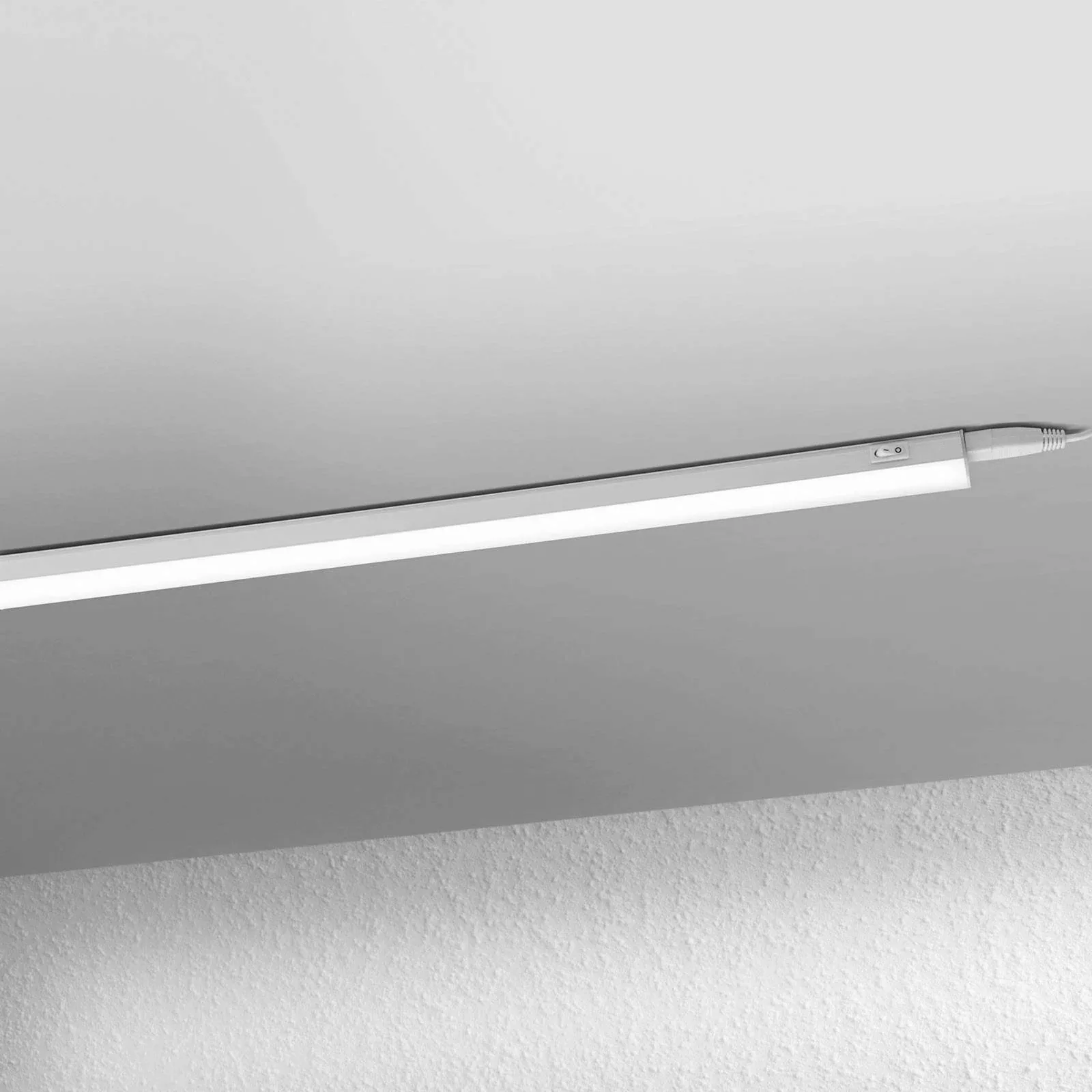 LEDVANCE Batten LED-Unterschranklampe 90cm 3.000K günstig online kaufen