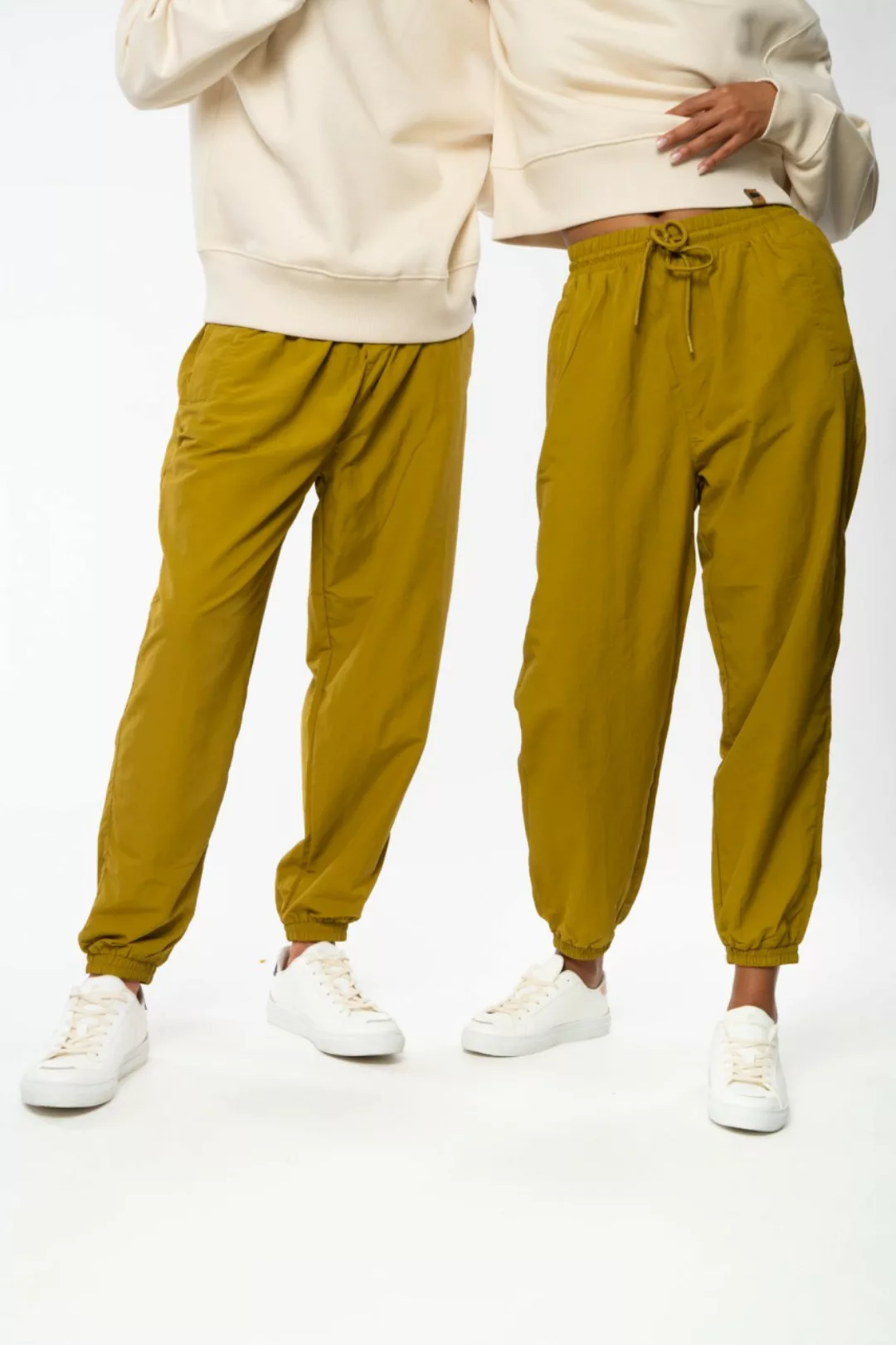 Relaxed Fit Trackhose aus Recyceltem Polyester günstig online kaufen