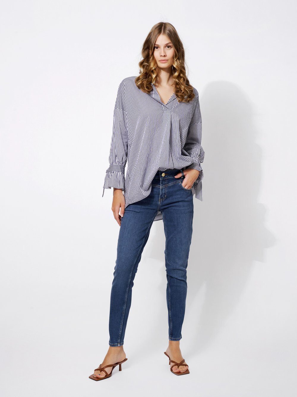 ROSNER 5-Pocket-Jeans Antonia_045 mit Hüftsattel vorne günstig online kaufen