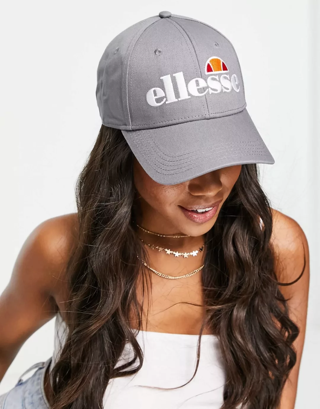ellesse – Kappe in Grau mit Logo günstig online kaufen